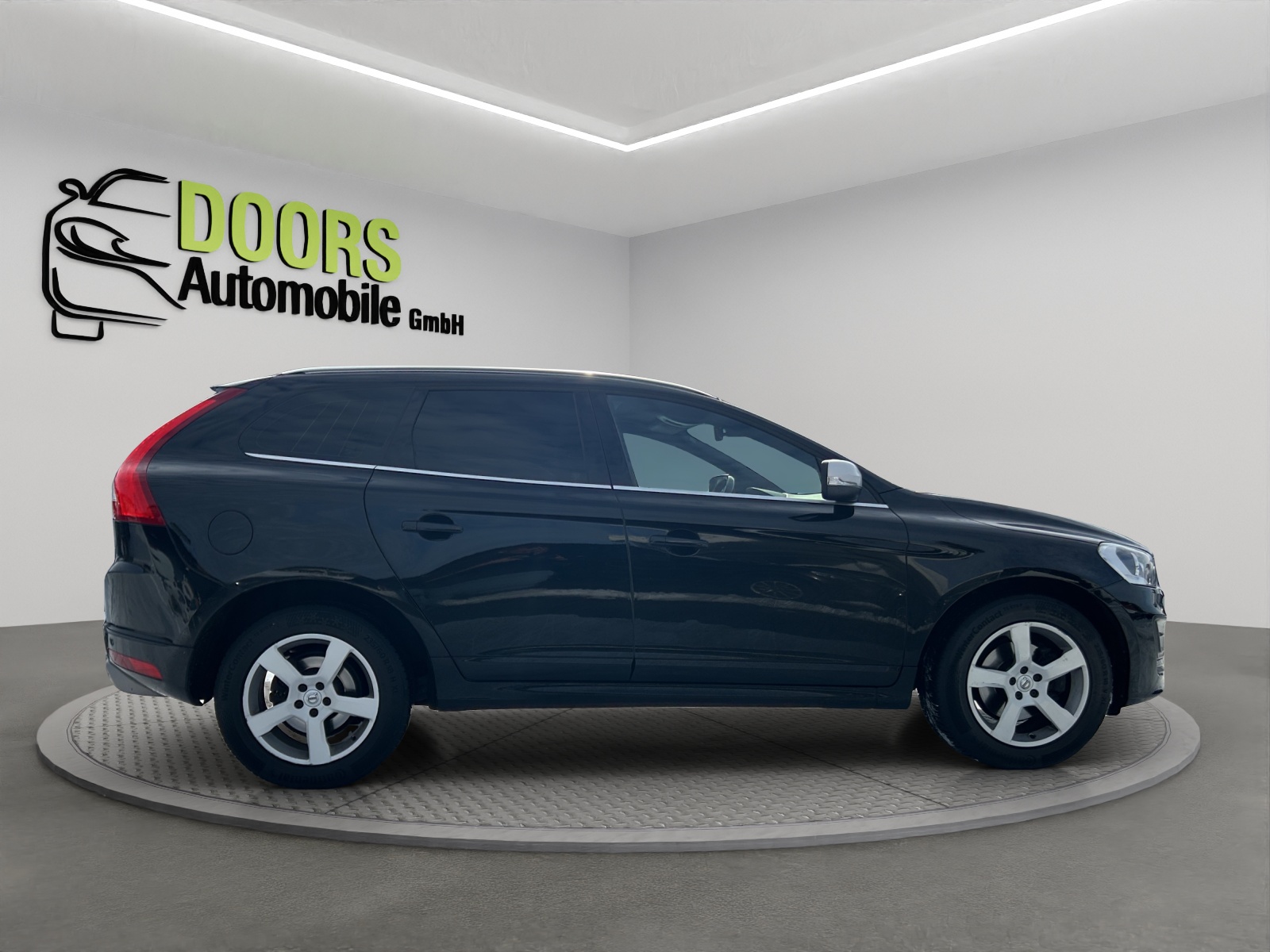 VOLVO XC60 D4 AWD Momentum Geartronic-image-8