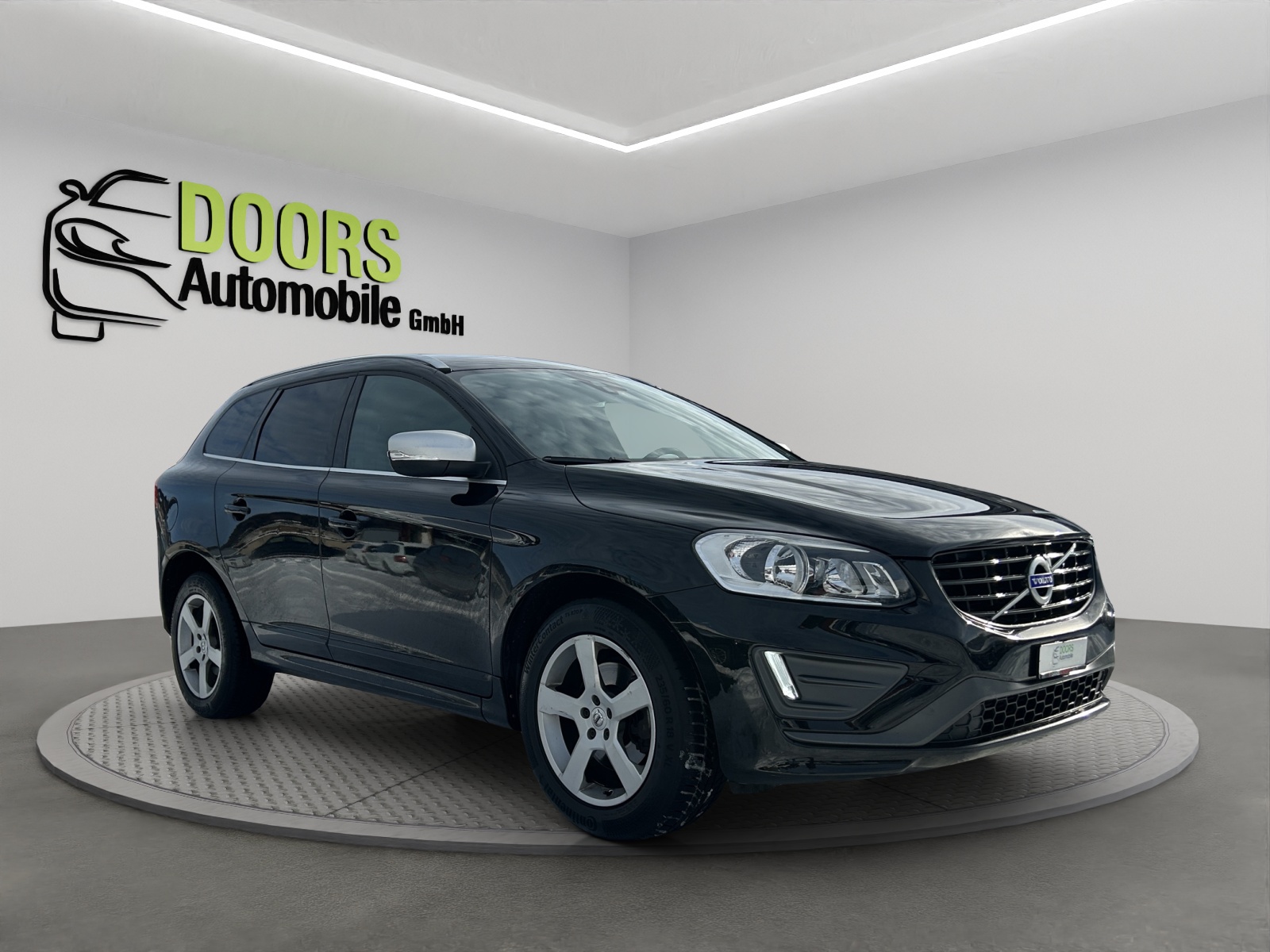 VOLVO XC60 D4 AWD Momentum Geartronic-image-5
