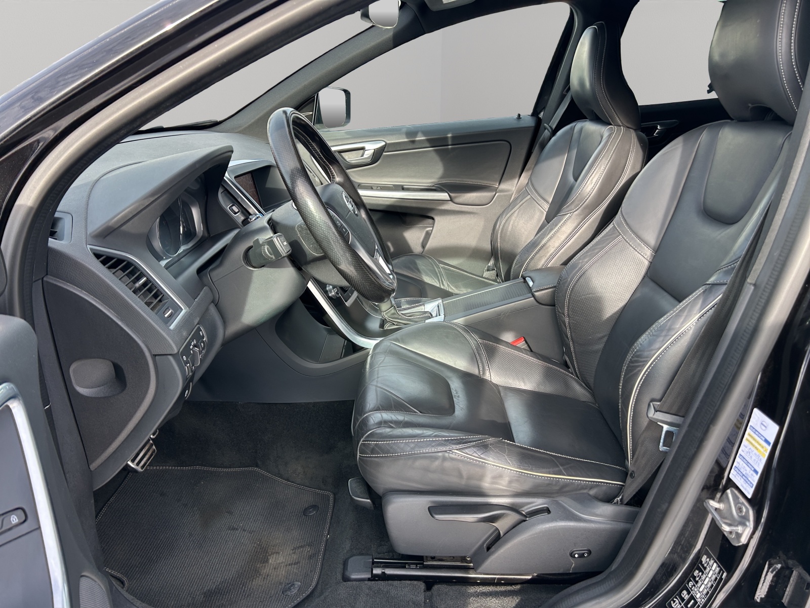 VOLVO XC60 D4 AWD Momentum Geartronic-image-10
