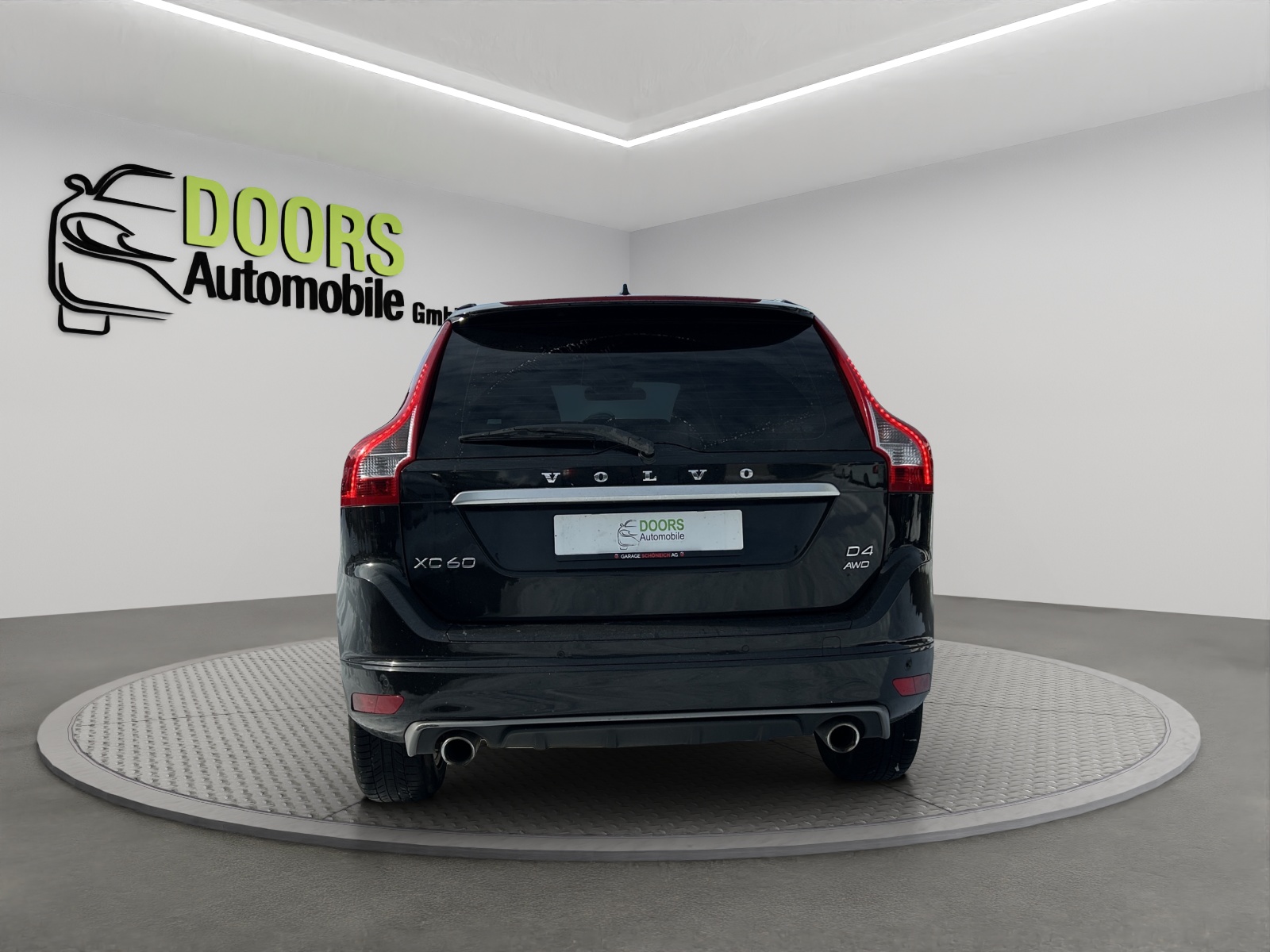 VOLVO XC60 D4 AWD Momentum Geartronic-image-4