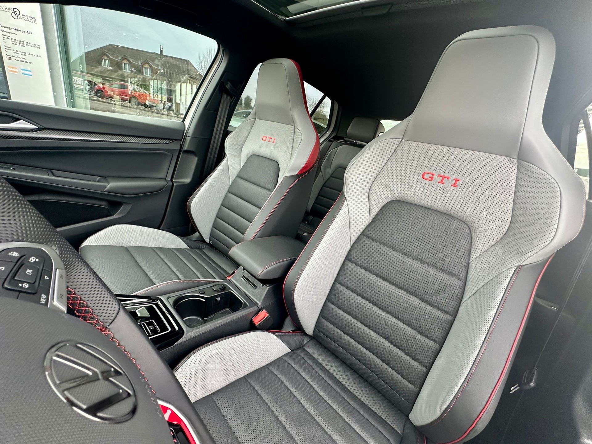 VW Golf 2.0 TSI GTI DSG-image-22