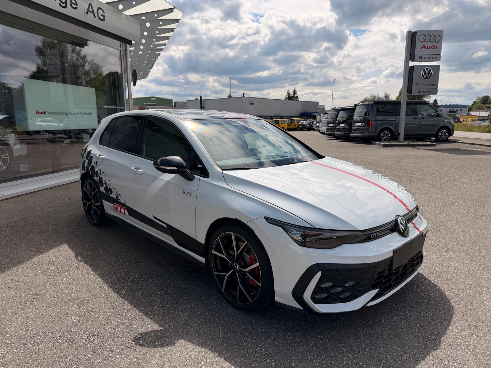VW Golf 2.0 TSI GTI DSG-image-6