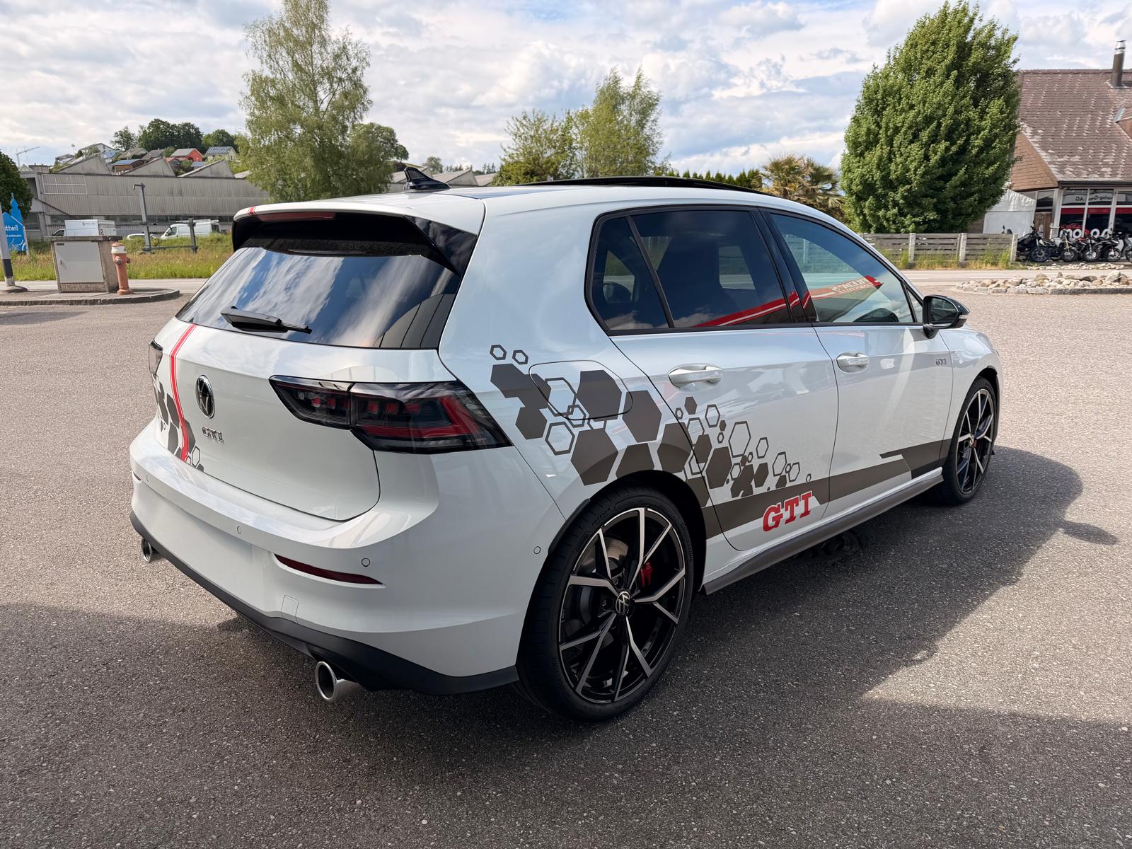 VW Golf 2.0 TSI GTI DSG-image-4