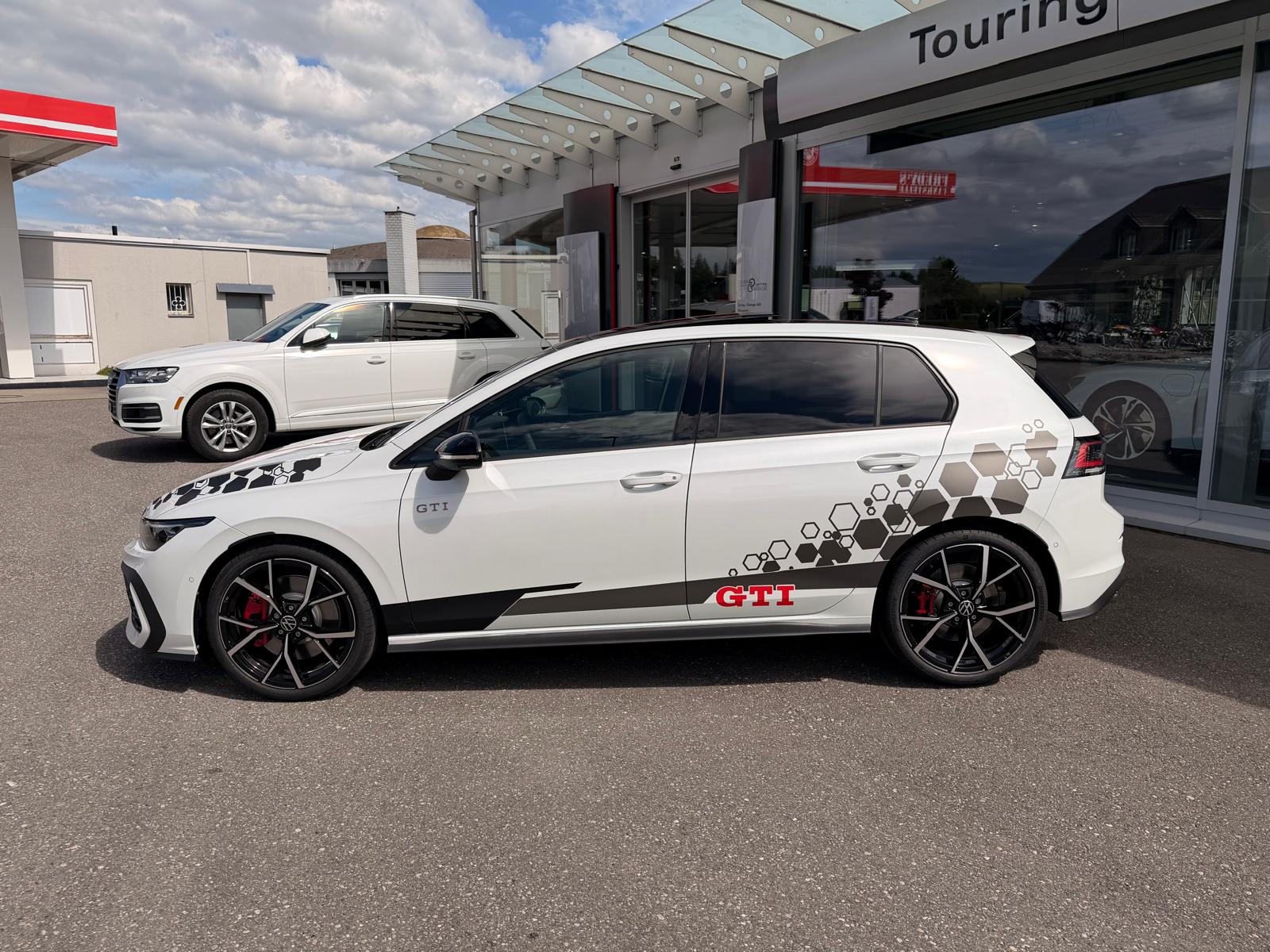 VW Golf 2.0 TSI GTI DSG-image-1
