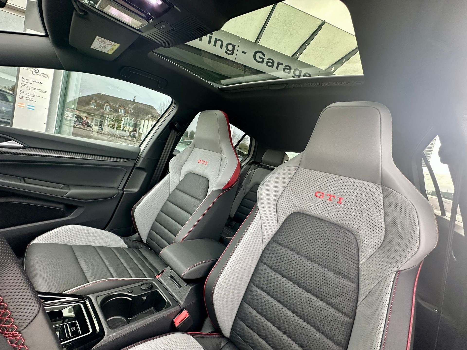 VW Golf 2.0 TSI GTI DSG-image-23