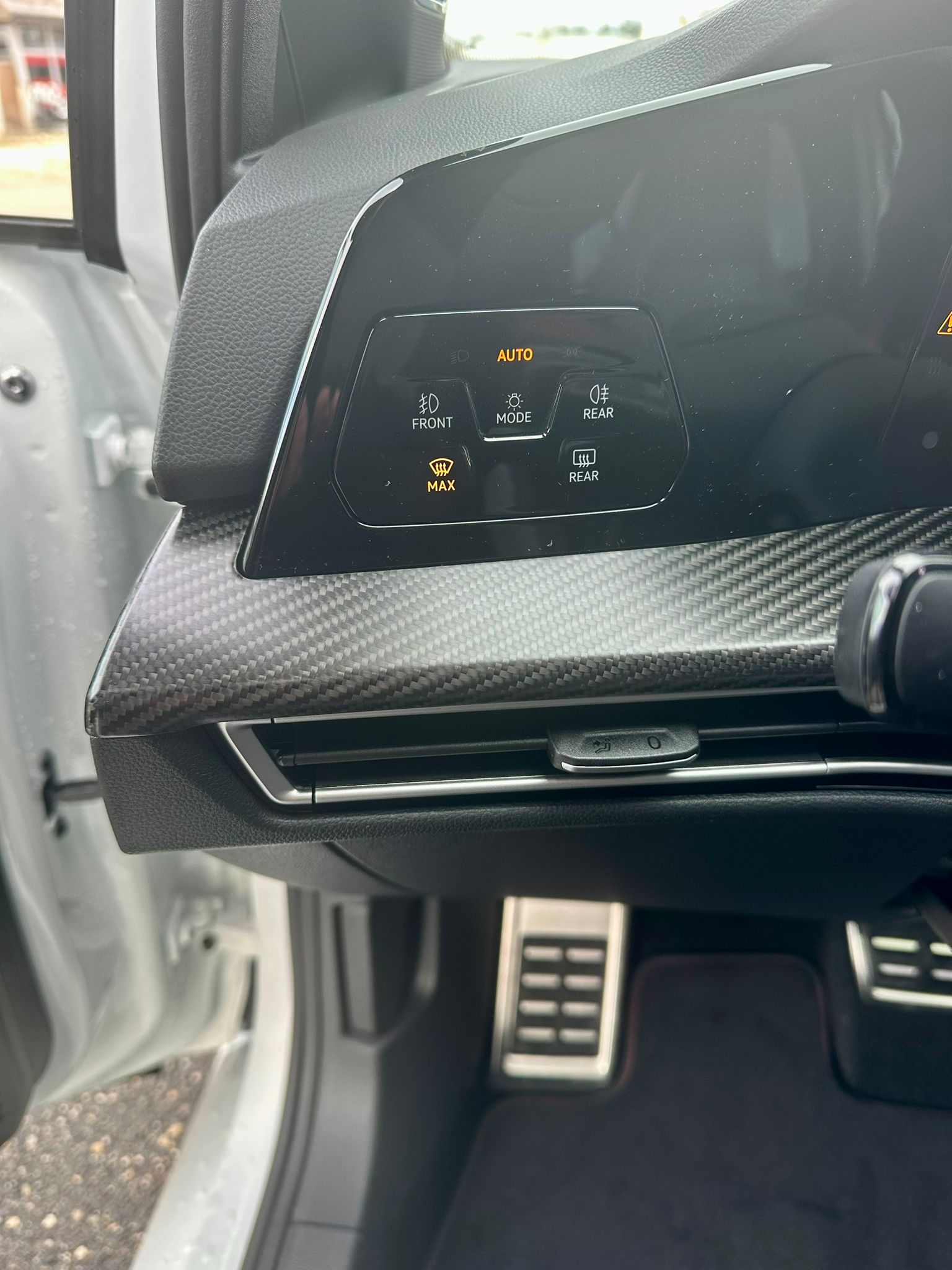 VW Golf 2.0 TSI GTI DSG-image-13