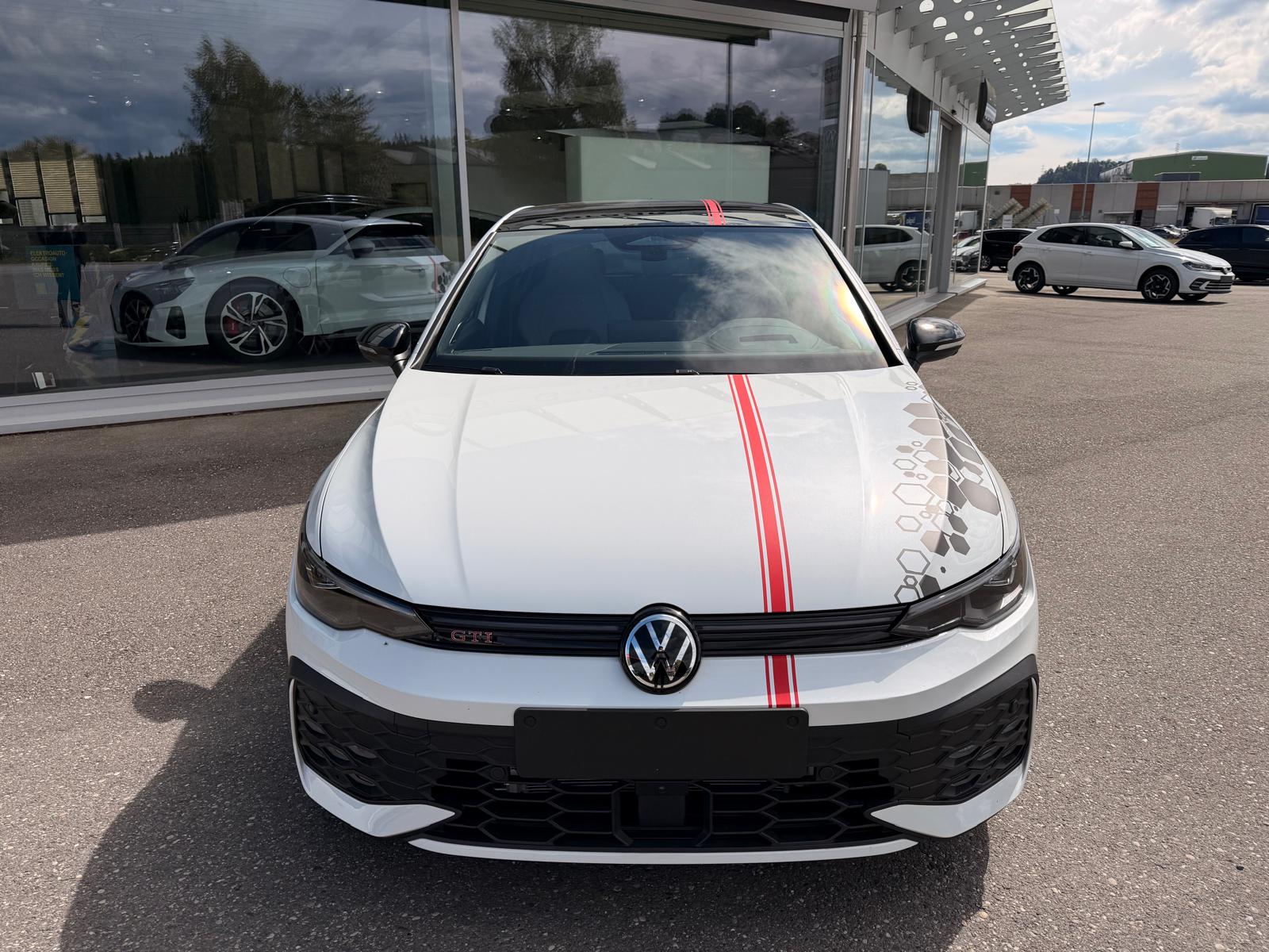 VW Golf 2.0 TSI GTI DSG-image-7