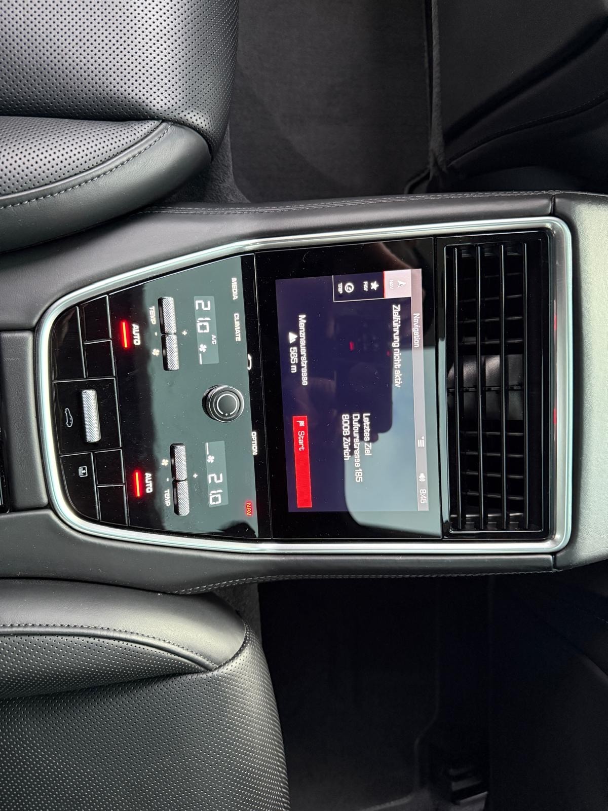PORSCHE Panamera 4 E-Hybrid PDK-image-26