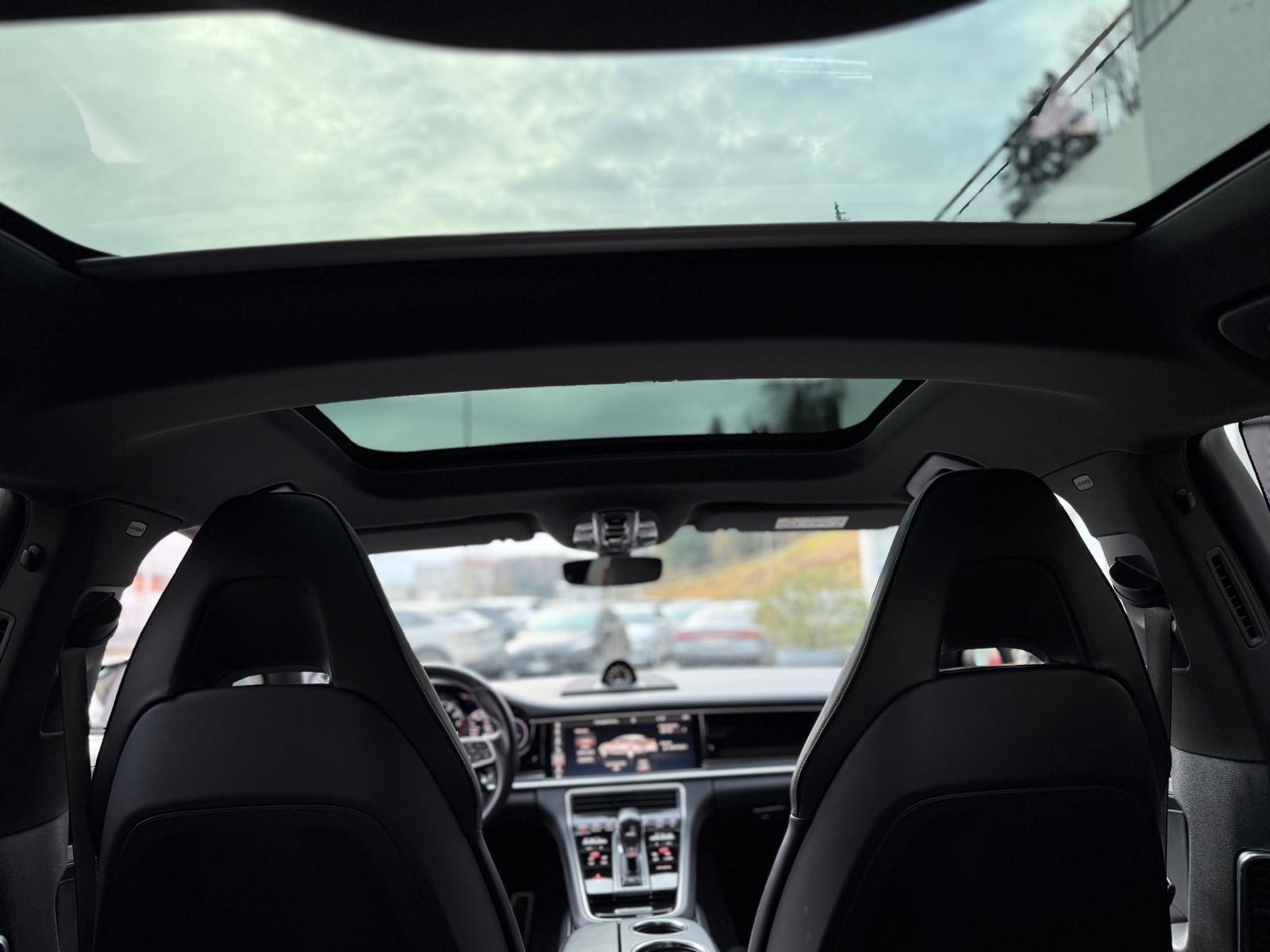 PORSCHE Panamera 4 E-Hybrid PDK-image-18