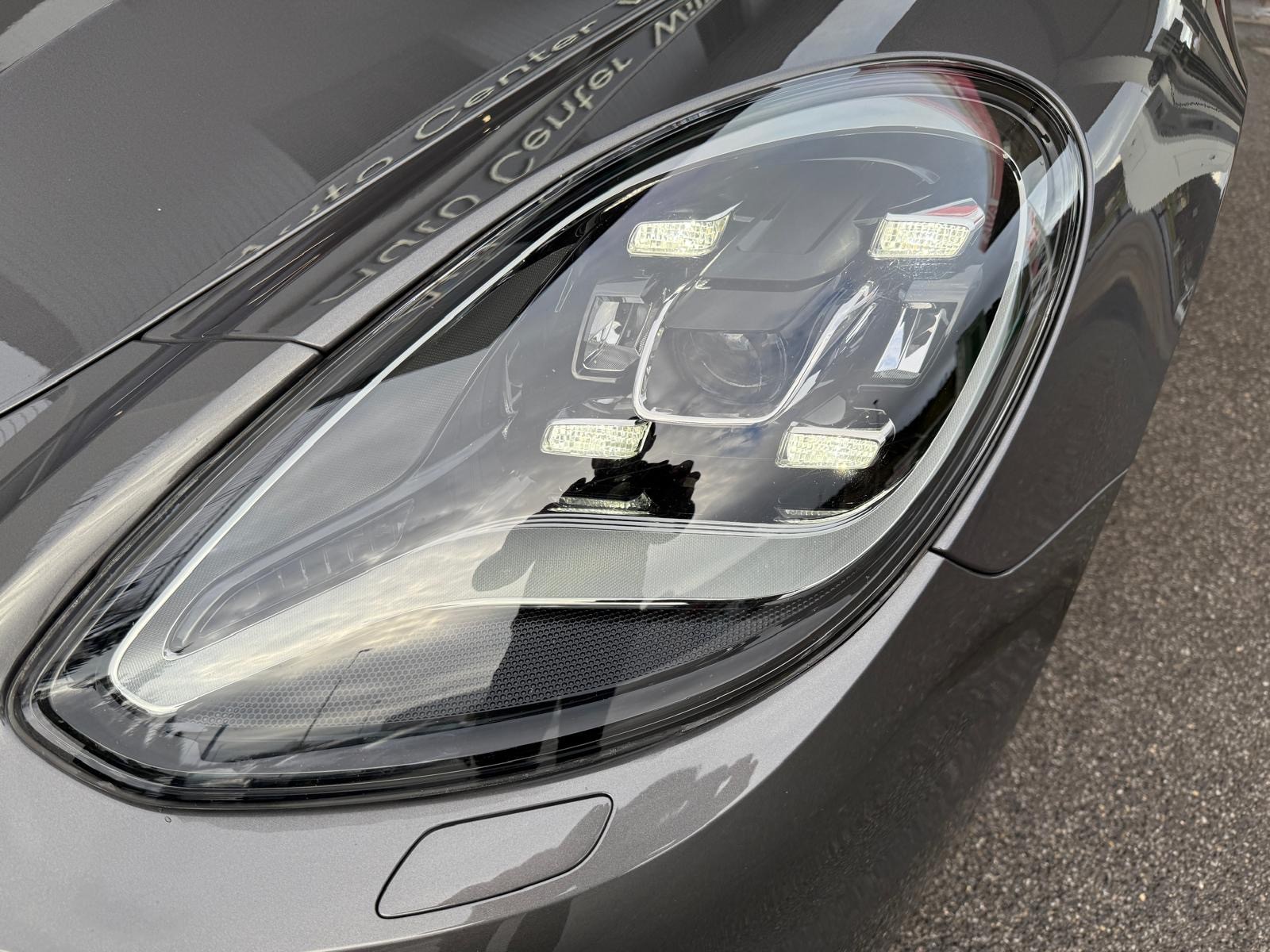 PORSCHE Panamera 4 E-Hybrid PDK-image-1