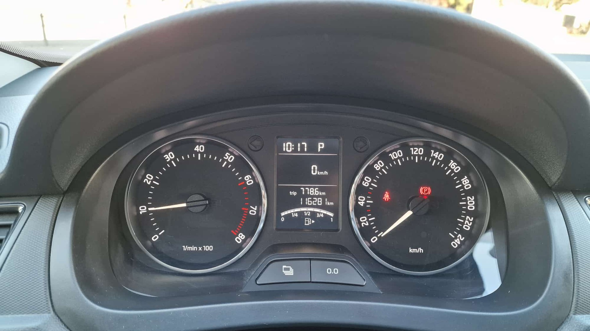 SKODA Rapid 1.4 TSI Ambition DSG-image-10