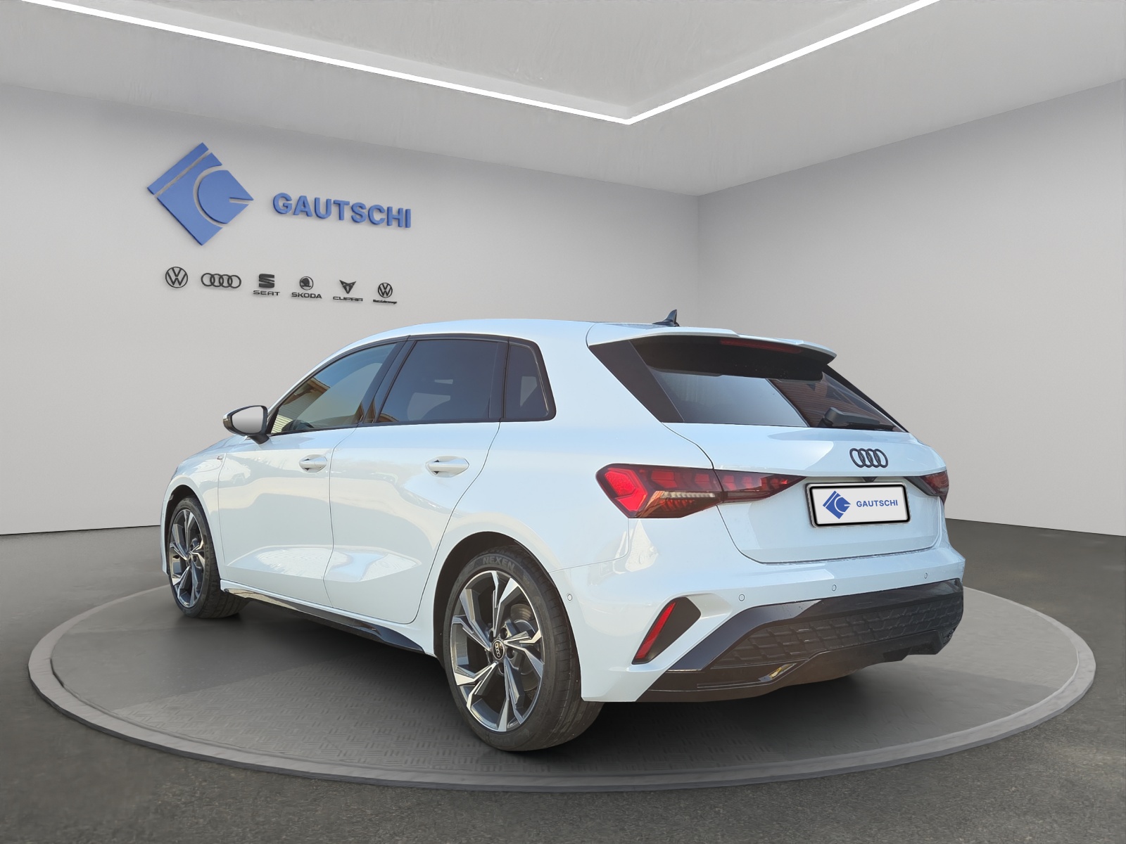 AUDI A3 Sportback TFSI 110 kW S line Attraction S tronic-image-2