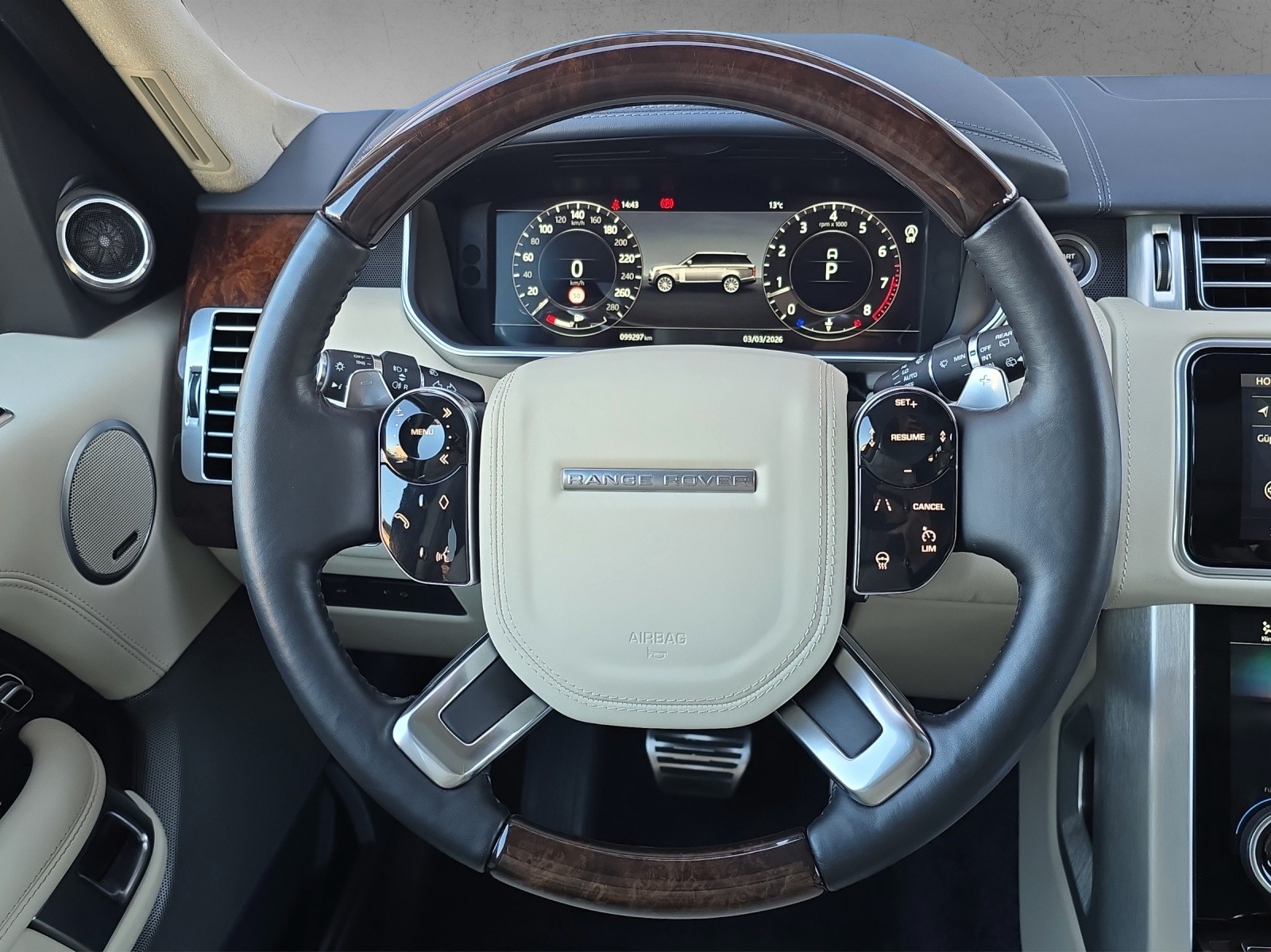 LAND ROVER Range Rover 5.0 V8 525 PS S/C AB Autobiography Automatic-image-10