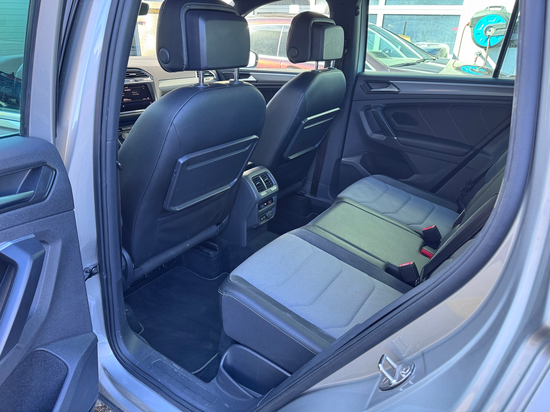 VW Tiguan 2.0 TDI SCR Highline 4Motion DSG-image-10