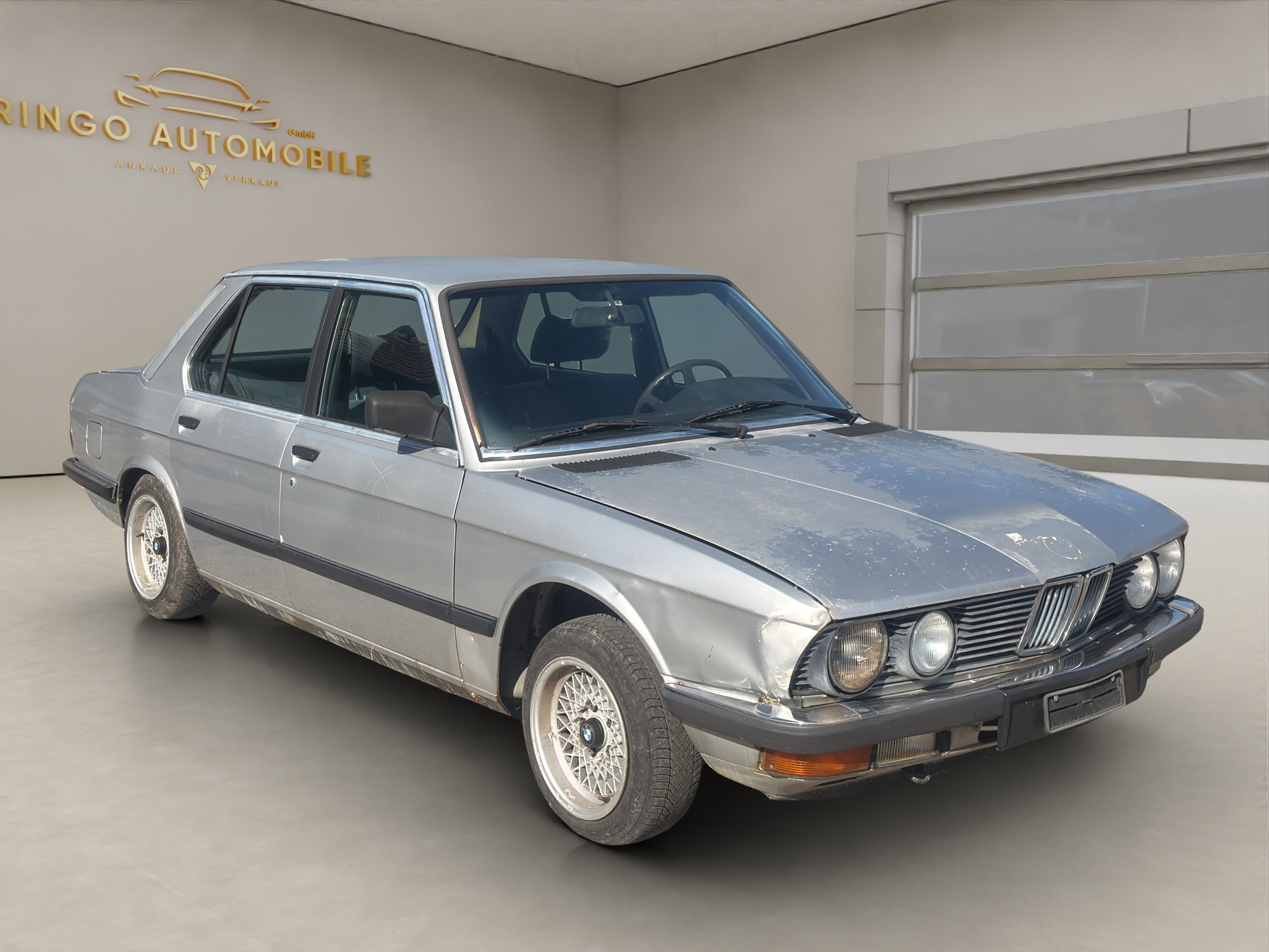 BMW 528i-image-7