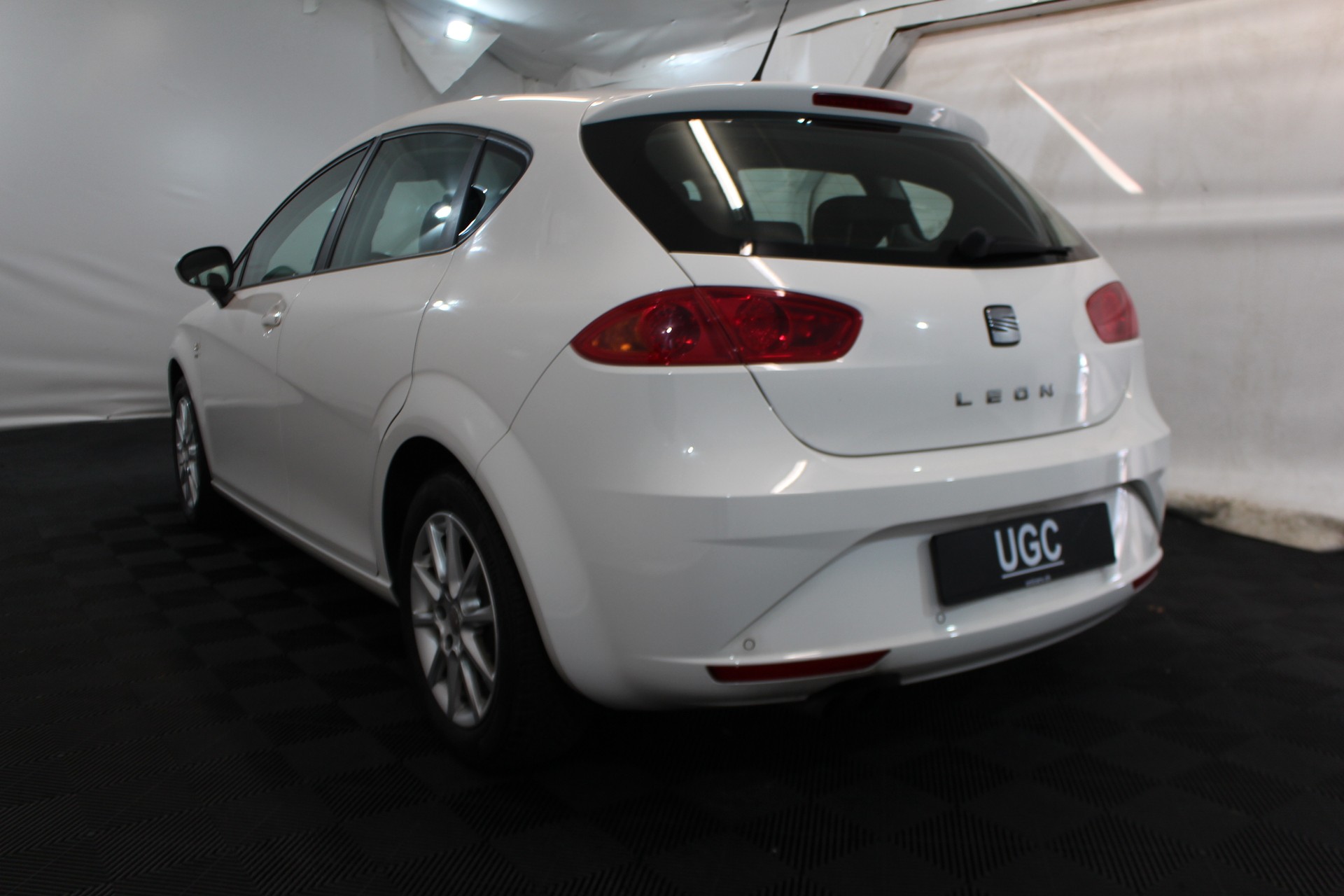 SEAT Leon 1.8 TSI Style DSG-image-3