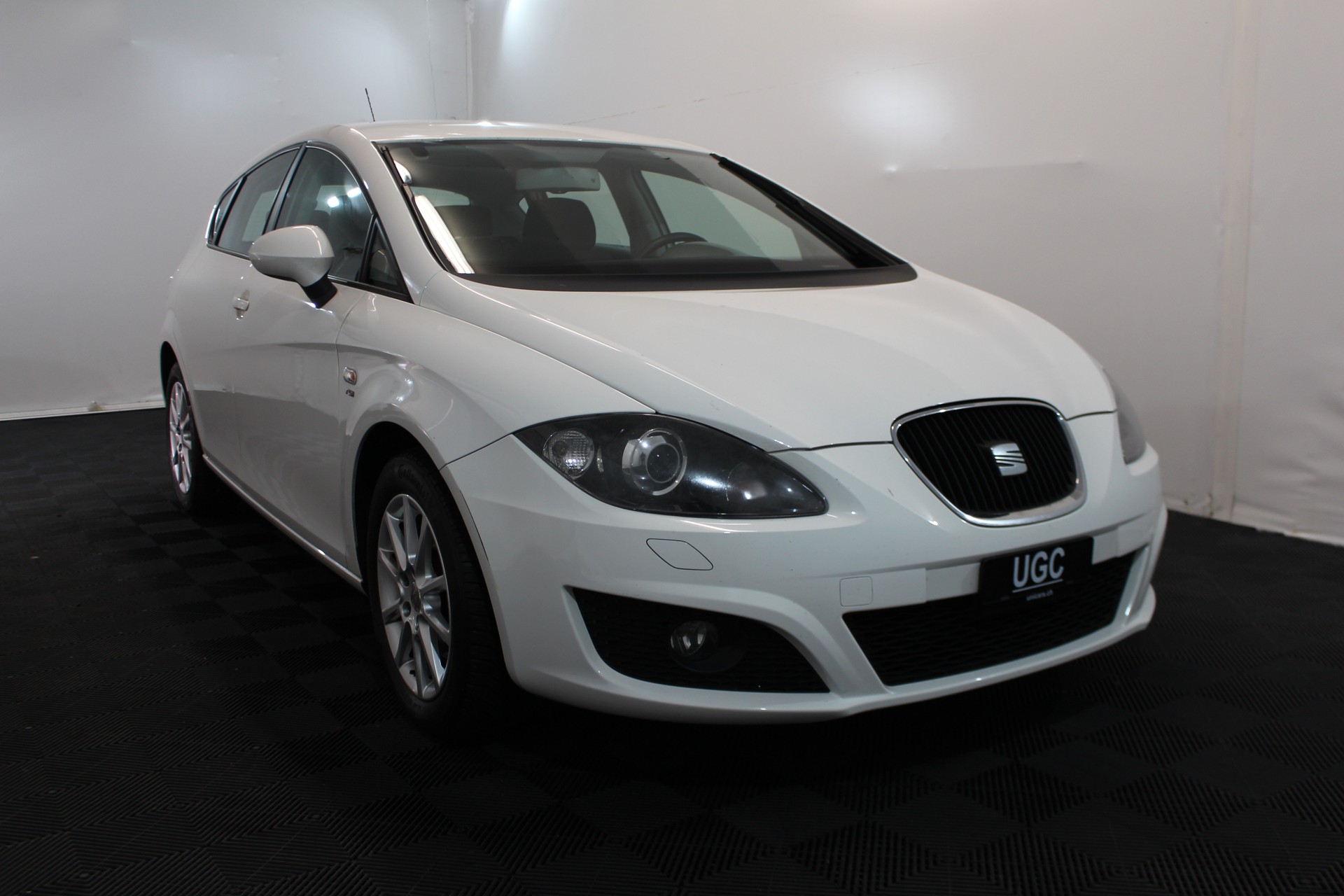 SEAT Leon 1.8 TSI Style DSG-image-0