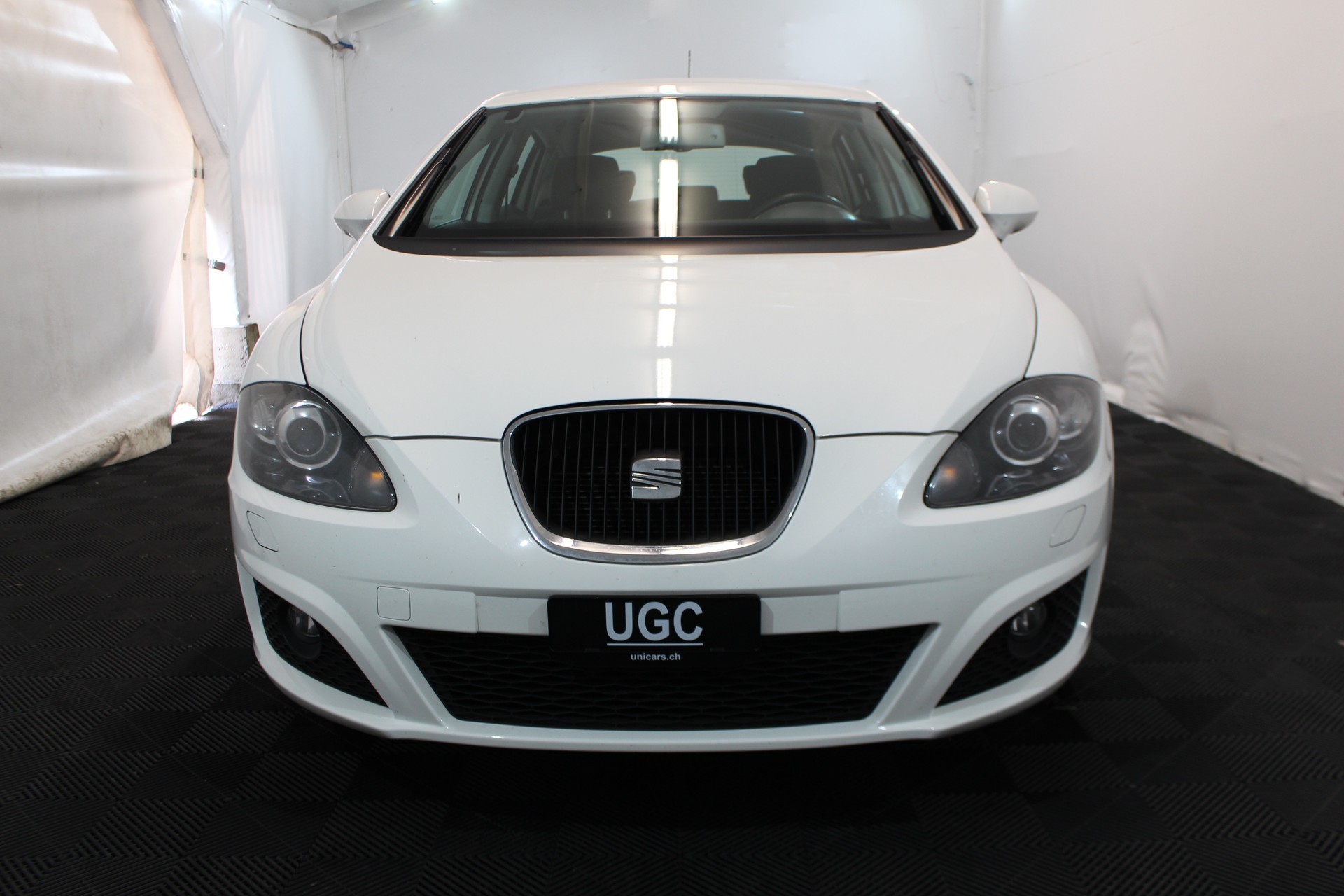 SEAT Leon 1.8 TSI Style DSG-image-1
