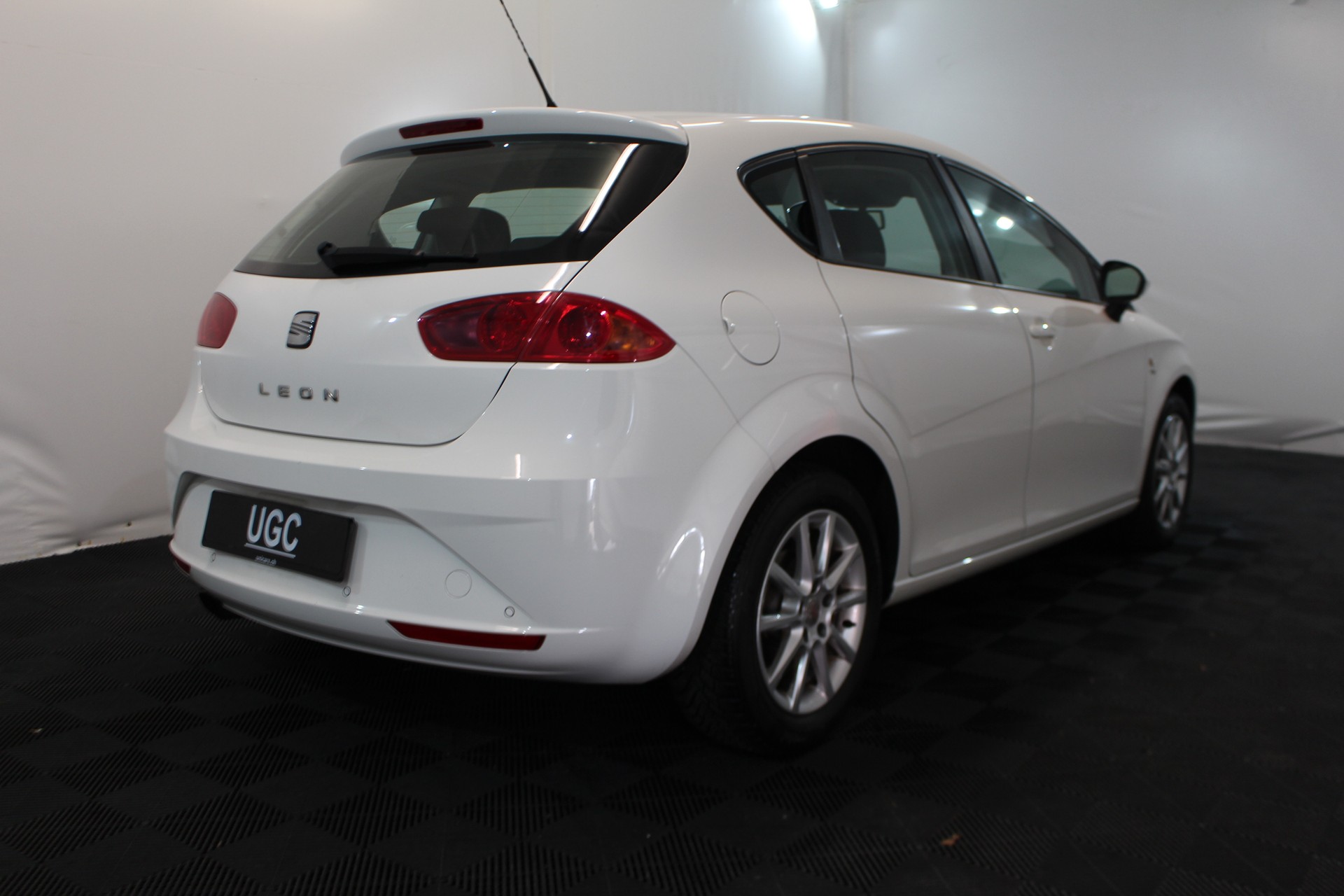 SEAT Leon 1.8 TSI Style DSG-image-5