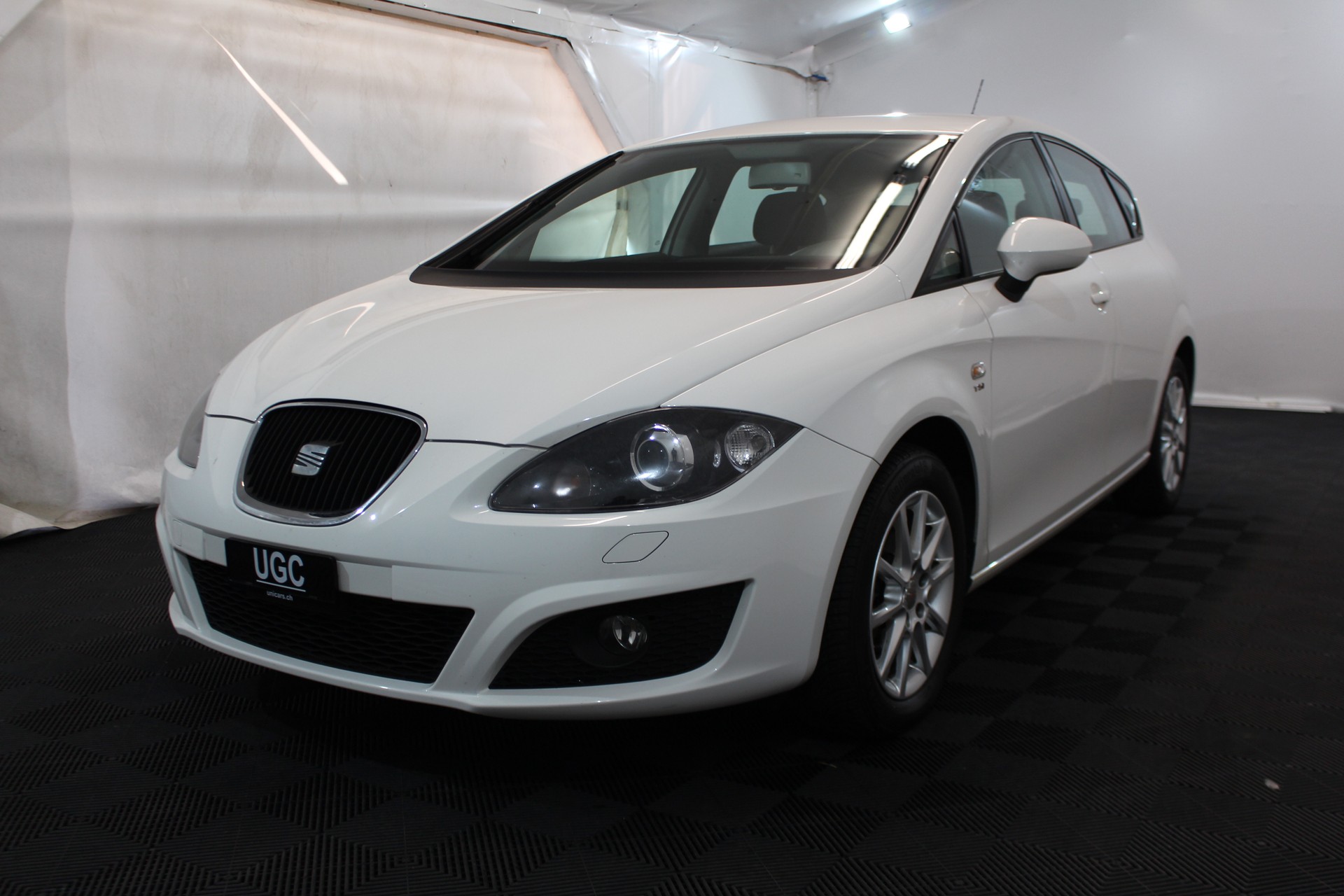 SEAT Leon 1.8 TSI Style DSG-image-2