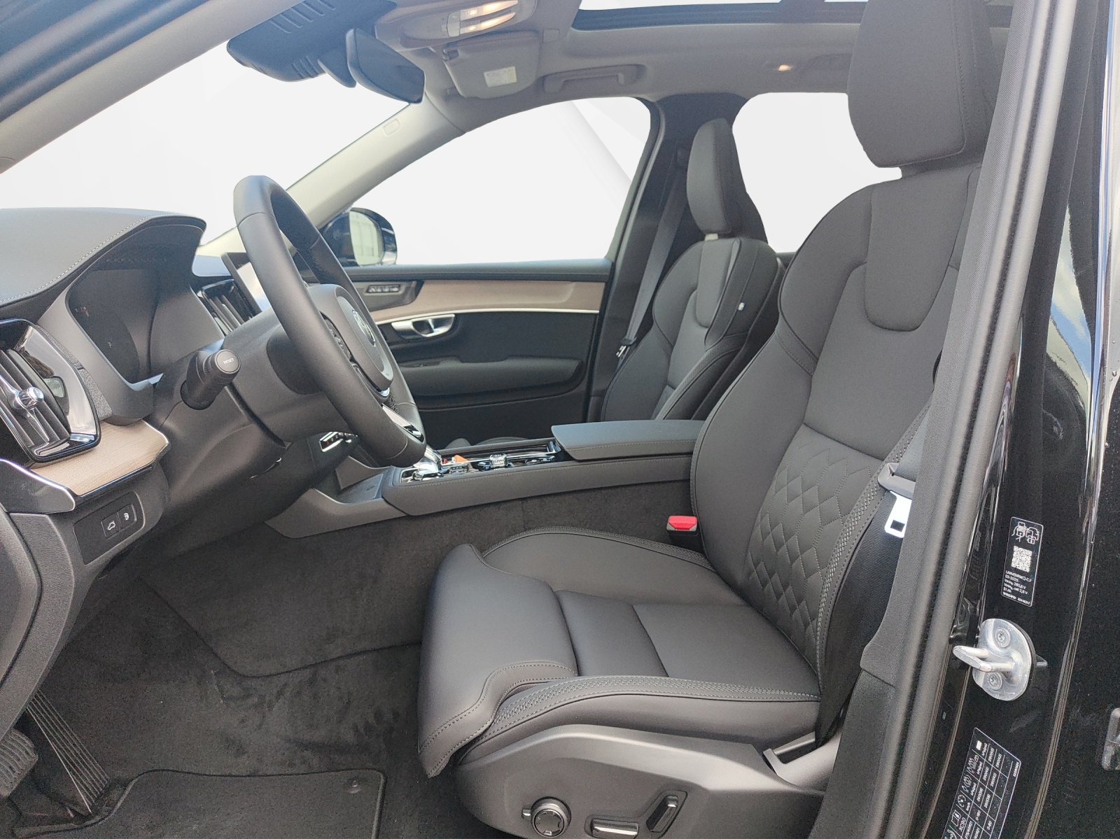 VOLVO XC90 2.0 T8 TE Plus Bright eAWD-image-3