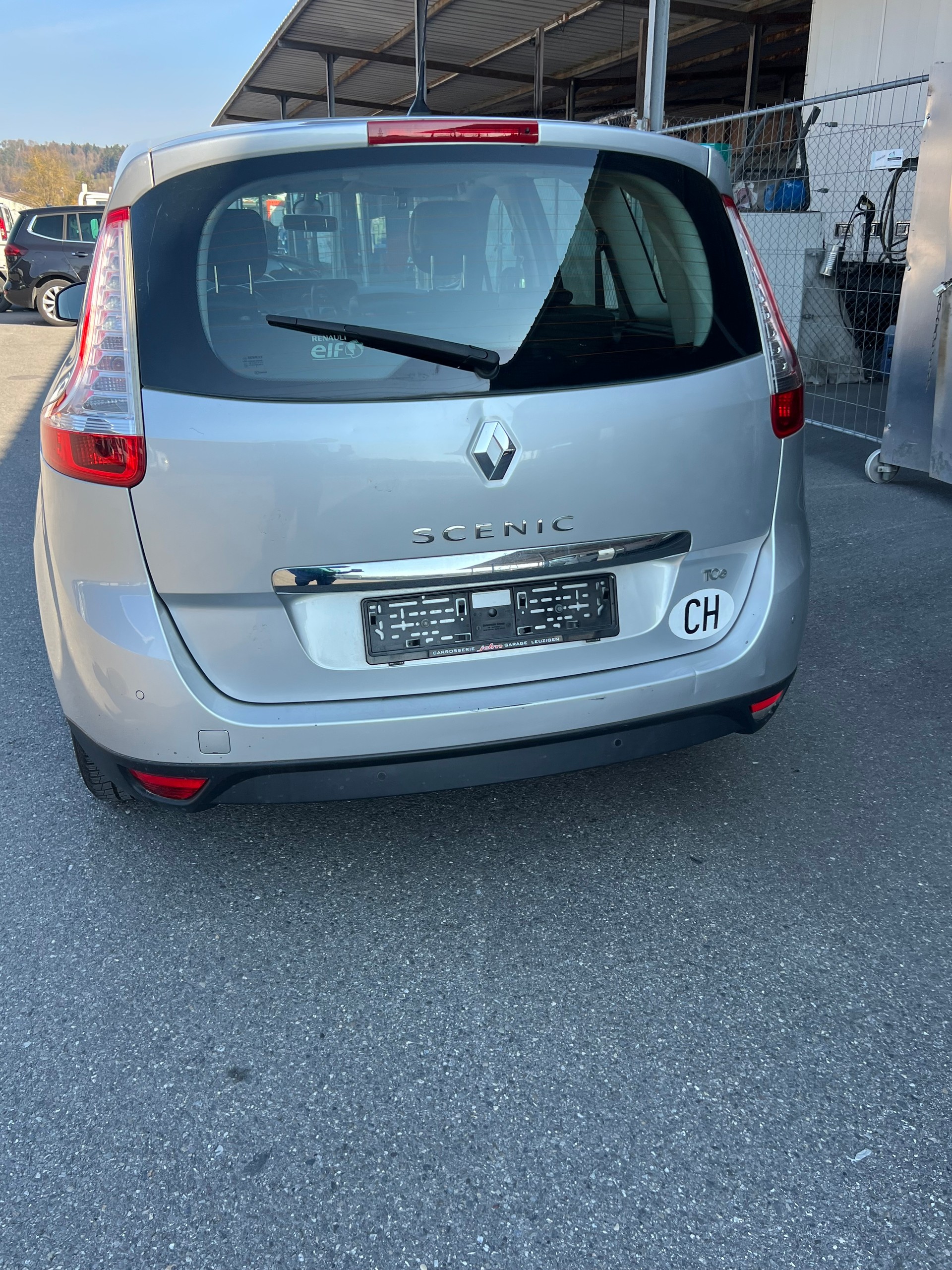 RENAULT Grand Scénic 1.2 16V Turbo Dynamique-image-2