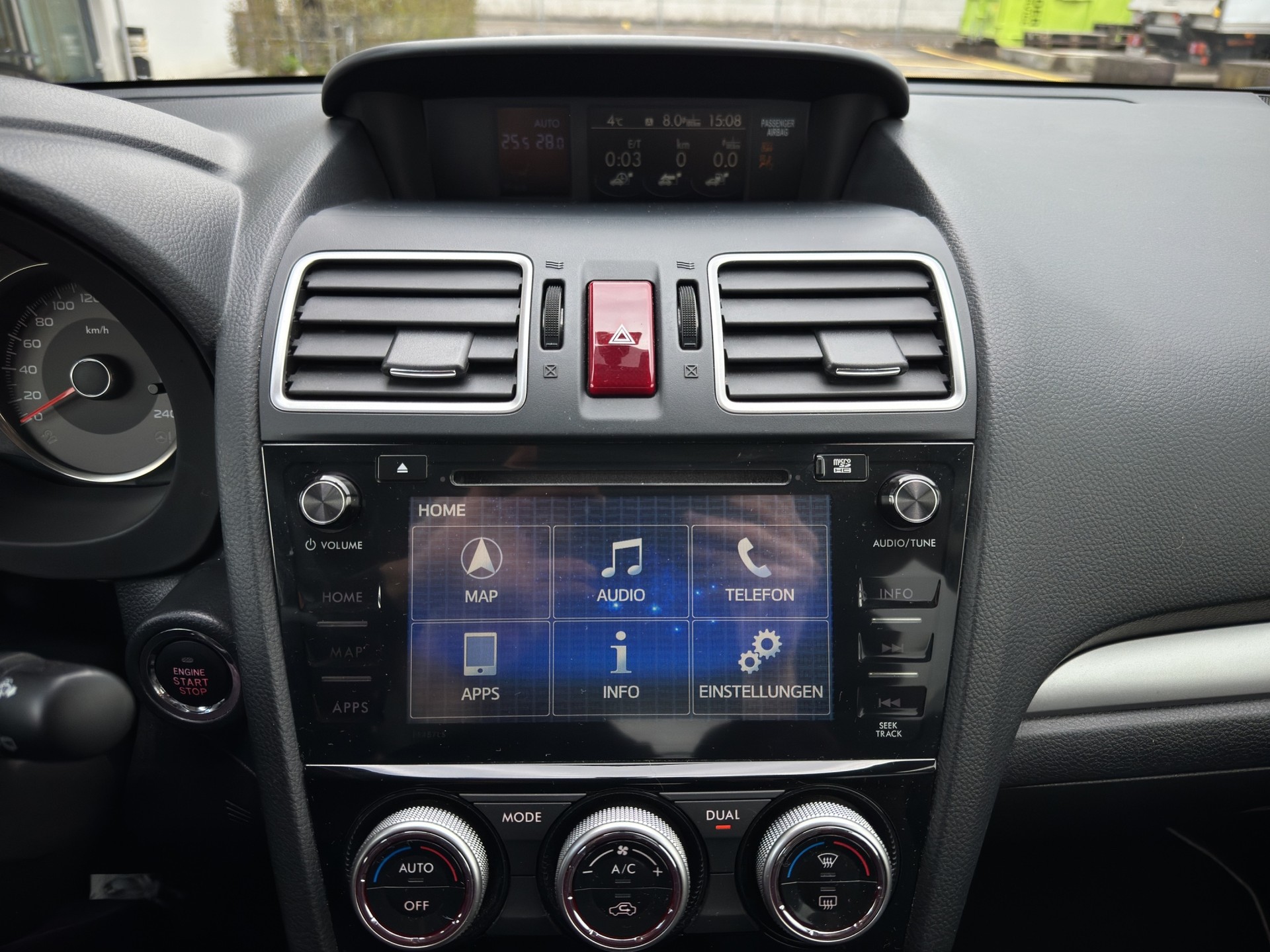 SUBARU Forester 2.0D Luxury Lineatronic-image-11
