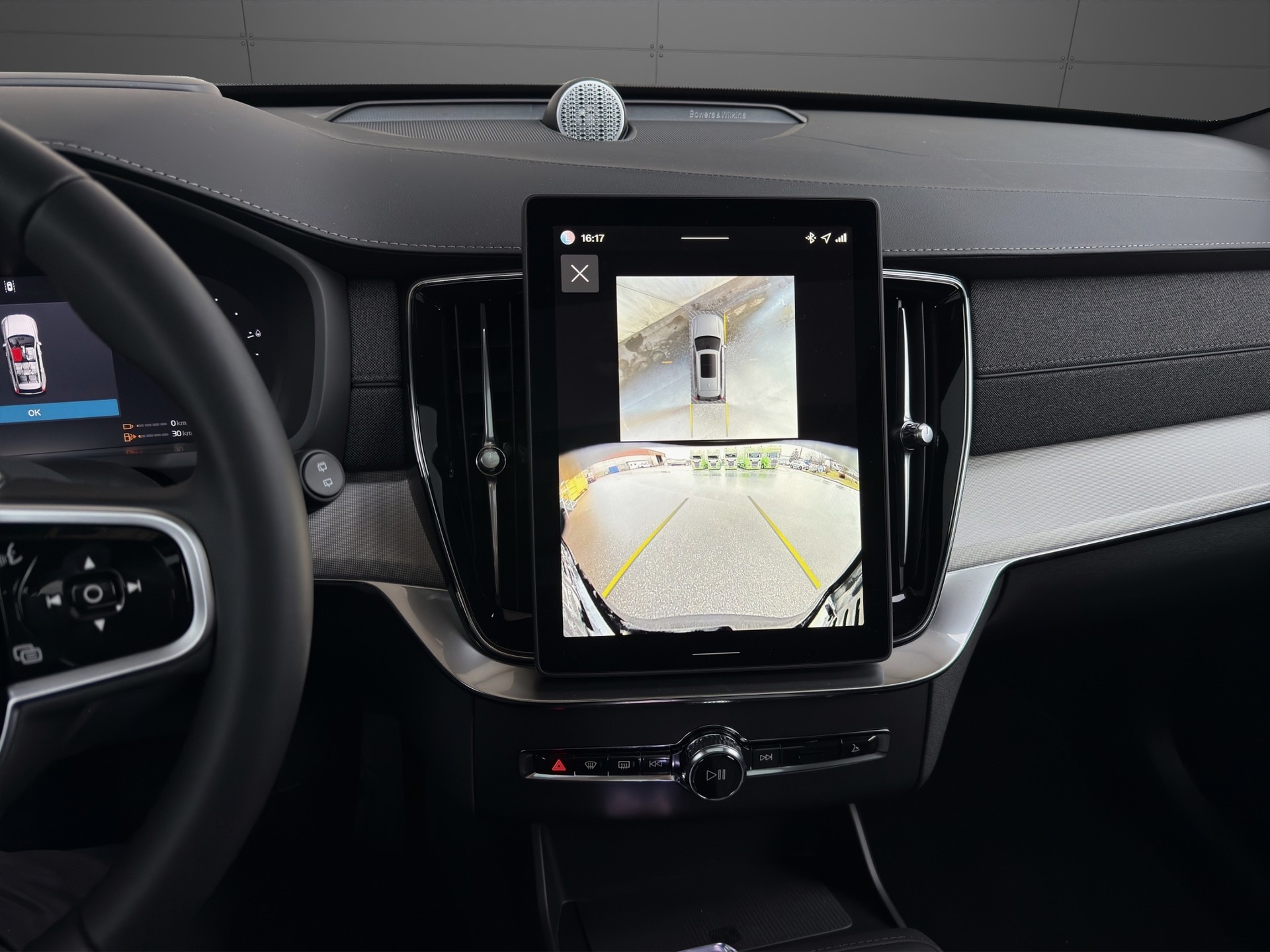 VOLVO XC90 T8 eAWD PluginHybrid Black Edition Ultra Geartronic-image-14