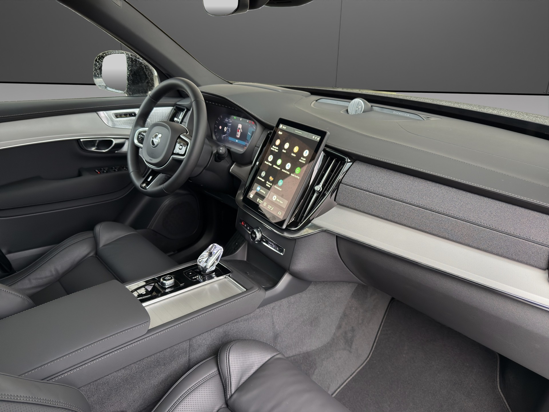 VOLVO XC90 T8 eAWD PluginHybrid Black Edition Ultra Geartronic-image-12
