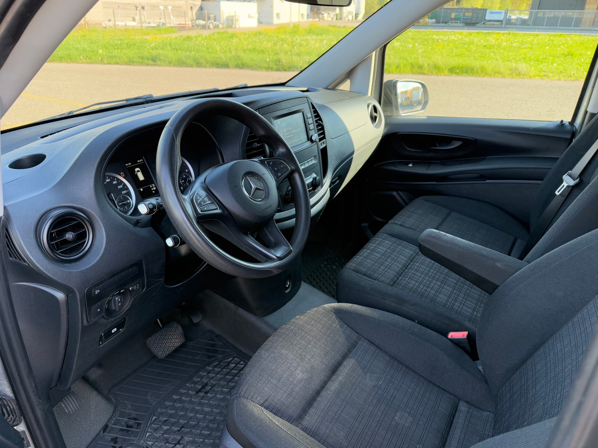 MERCEDES-BENZ Vito 119 CDI Lang 4Matic 7G-Tronic-image-6