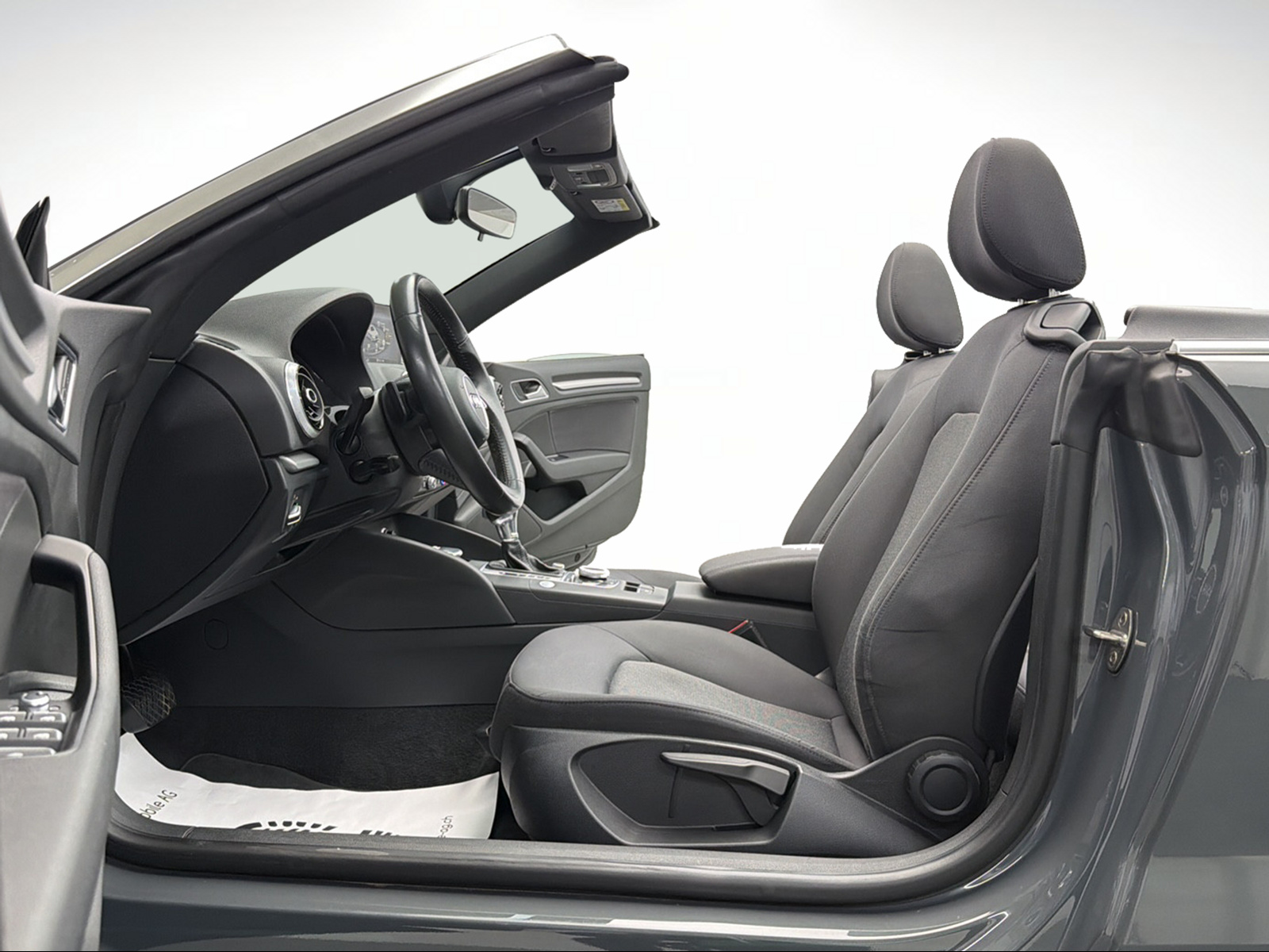 AUDI A3 Cabriolet 1.4 TFSI Sport Nano Grey Metallic S-tronic-image-5