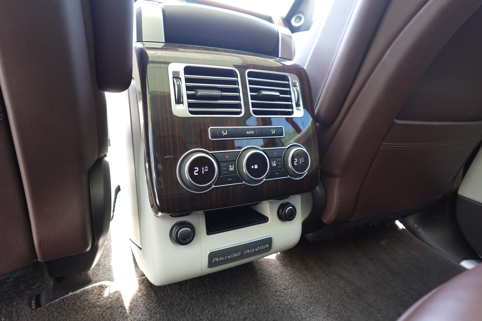 LAND ROVER Range Rover 5.0 V8 SC Autobiography Automatic-image-11