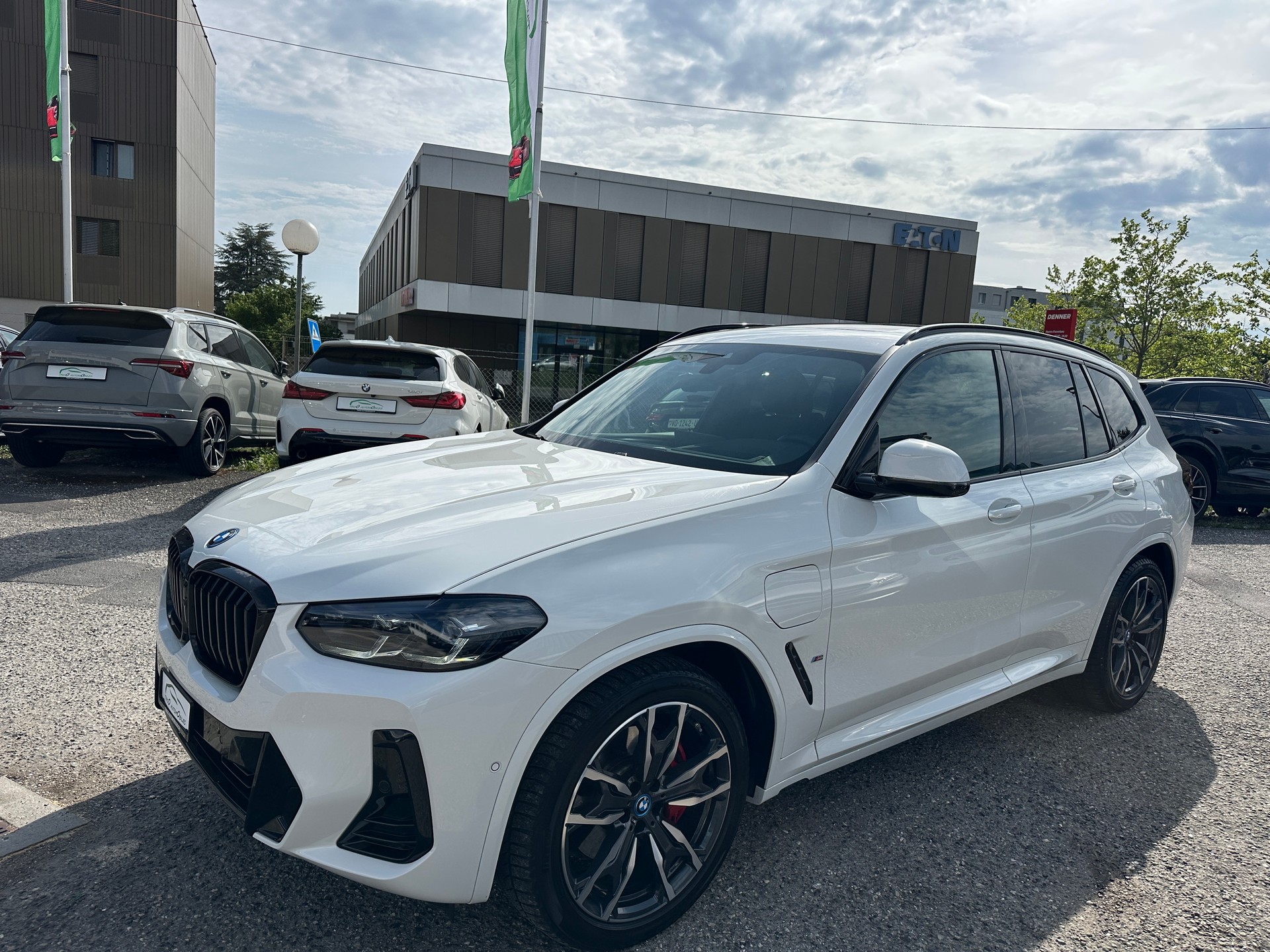 BMW X3 xDrive 30e M Sport-showroom-element-1