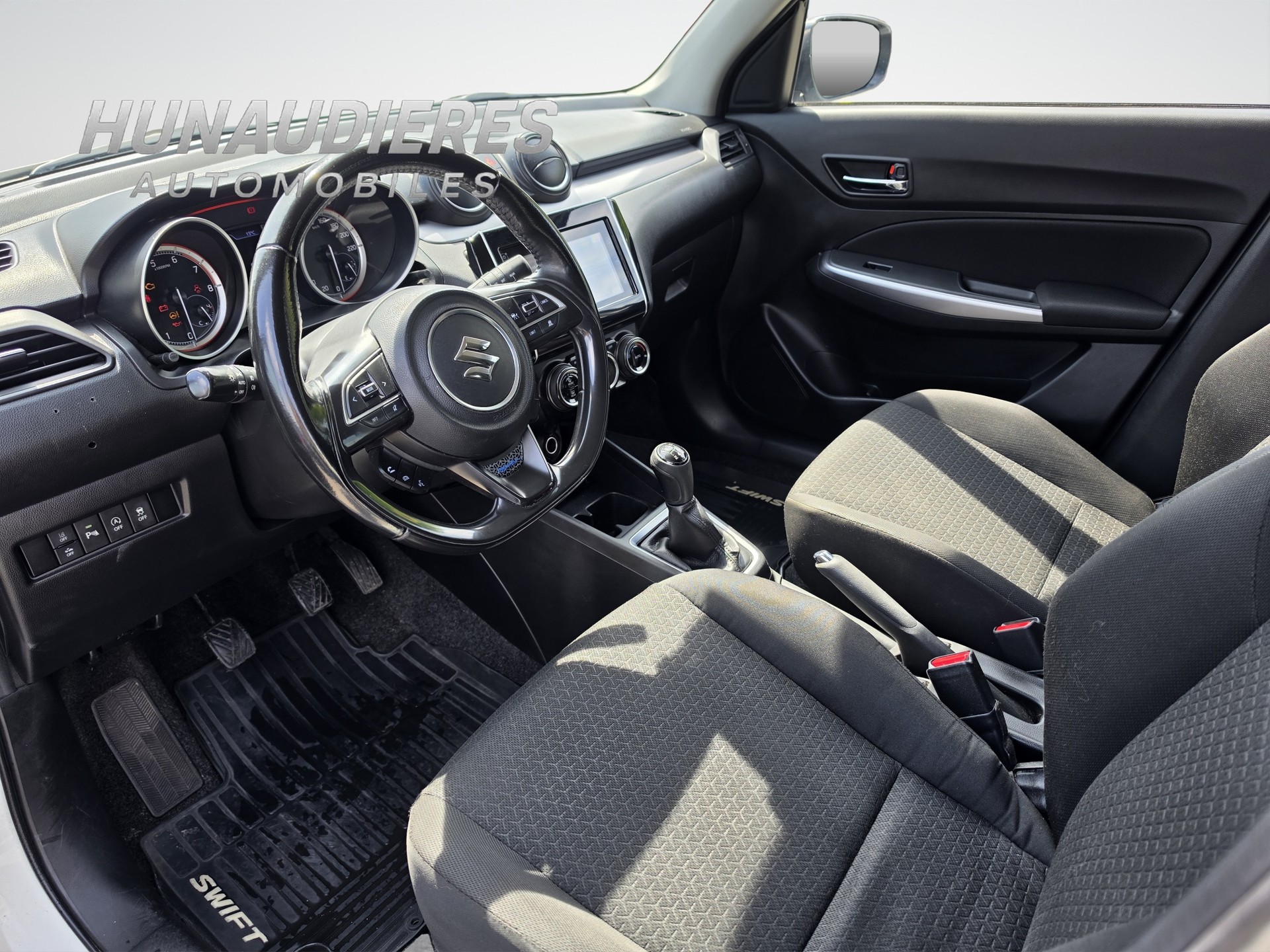 SUZUKI Swift 1.2i Piz Sulai Top Hybrid Allgrip 4x4-image-5