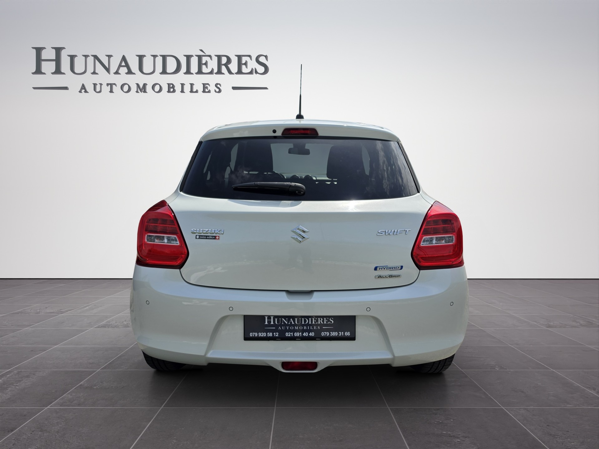 SUZUKI Swift 1.2i Piz Sulai Top Hybrid Allgrip 4x4-image-12