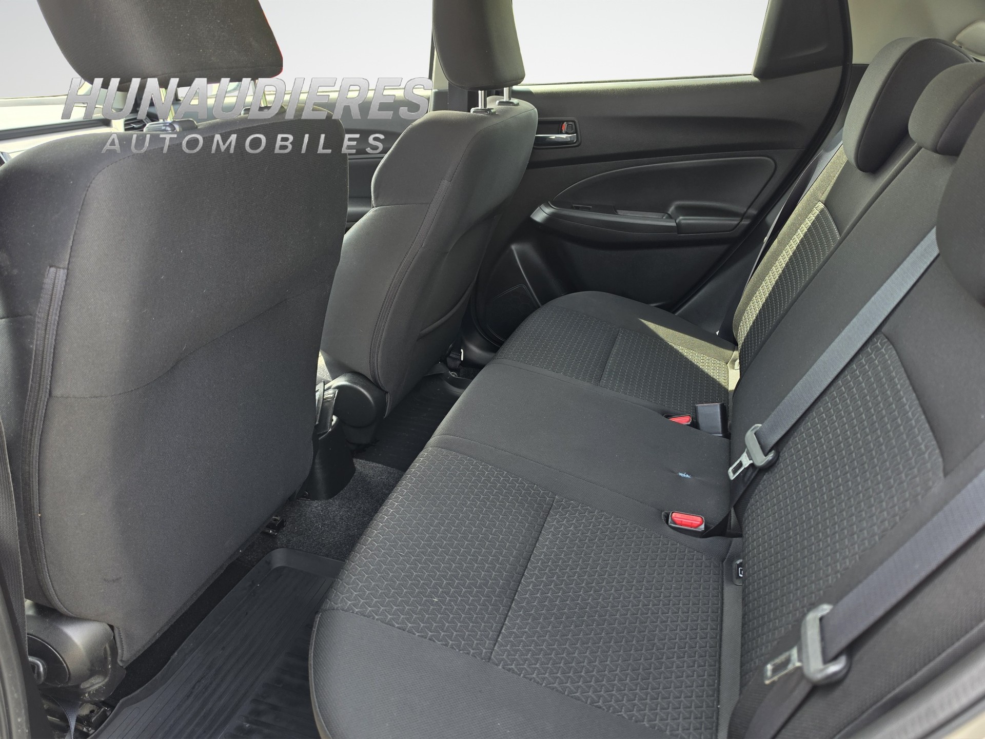 SUZUKI Swift 1.2i Piz Sulai Top Hybrid Allgrip 4x4-image-8