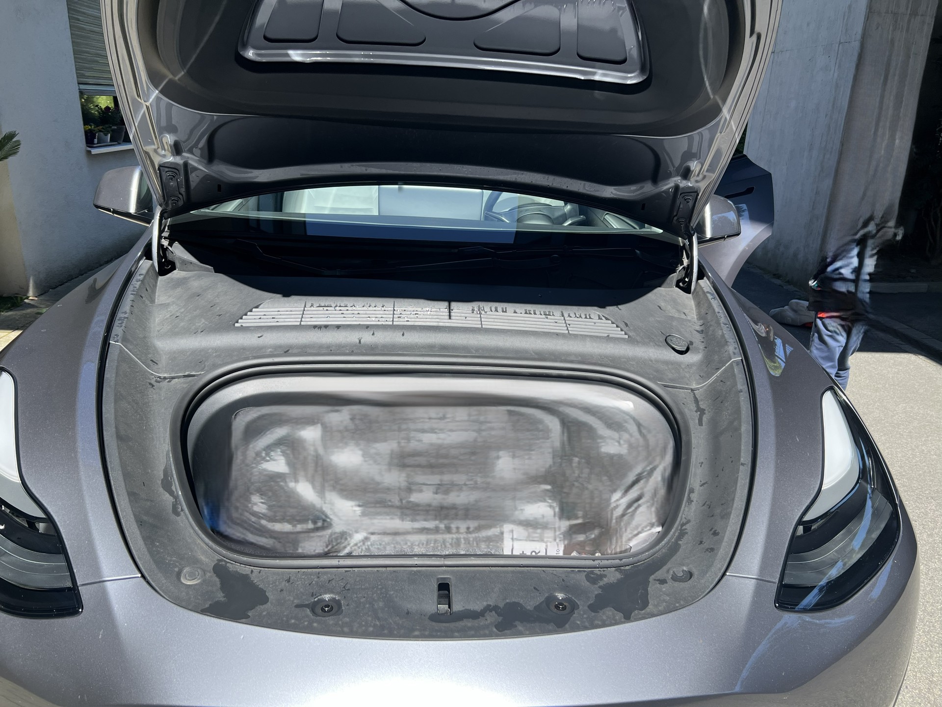TESLA Long Range D-image-11