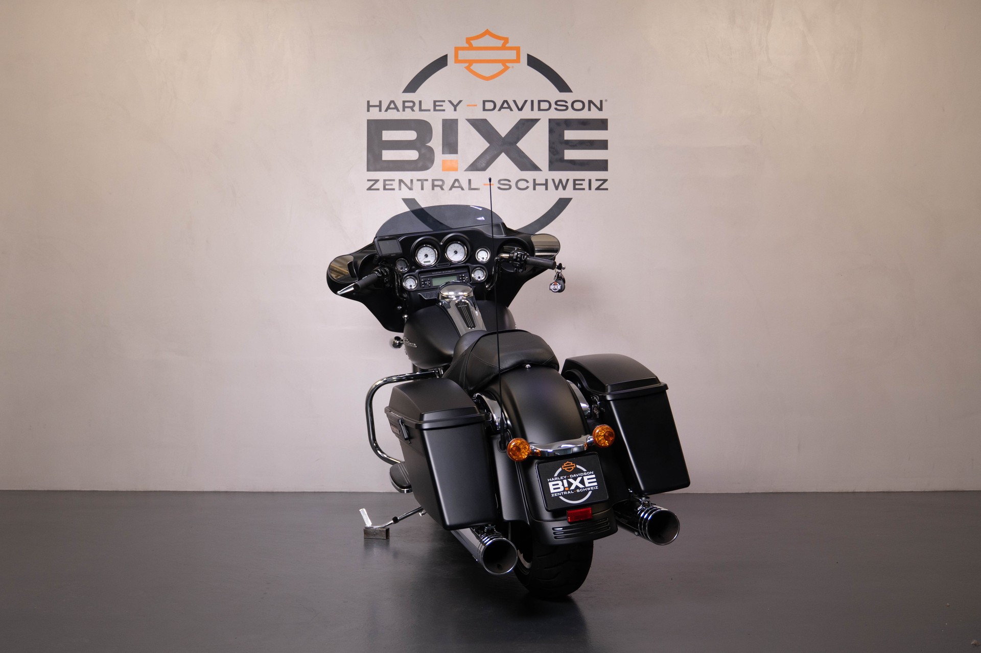 HARLEY-DAVIDSON FLHX Street Glide 103 ABS-showroom-element-3