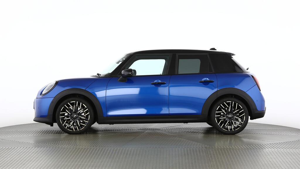 MINI Cooper 5 door C-image-1