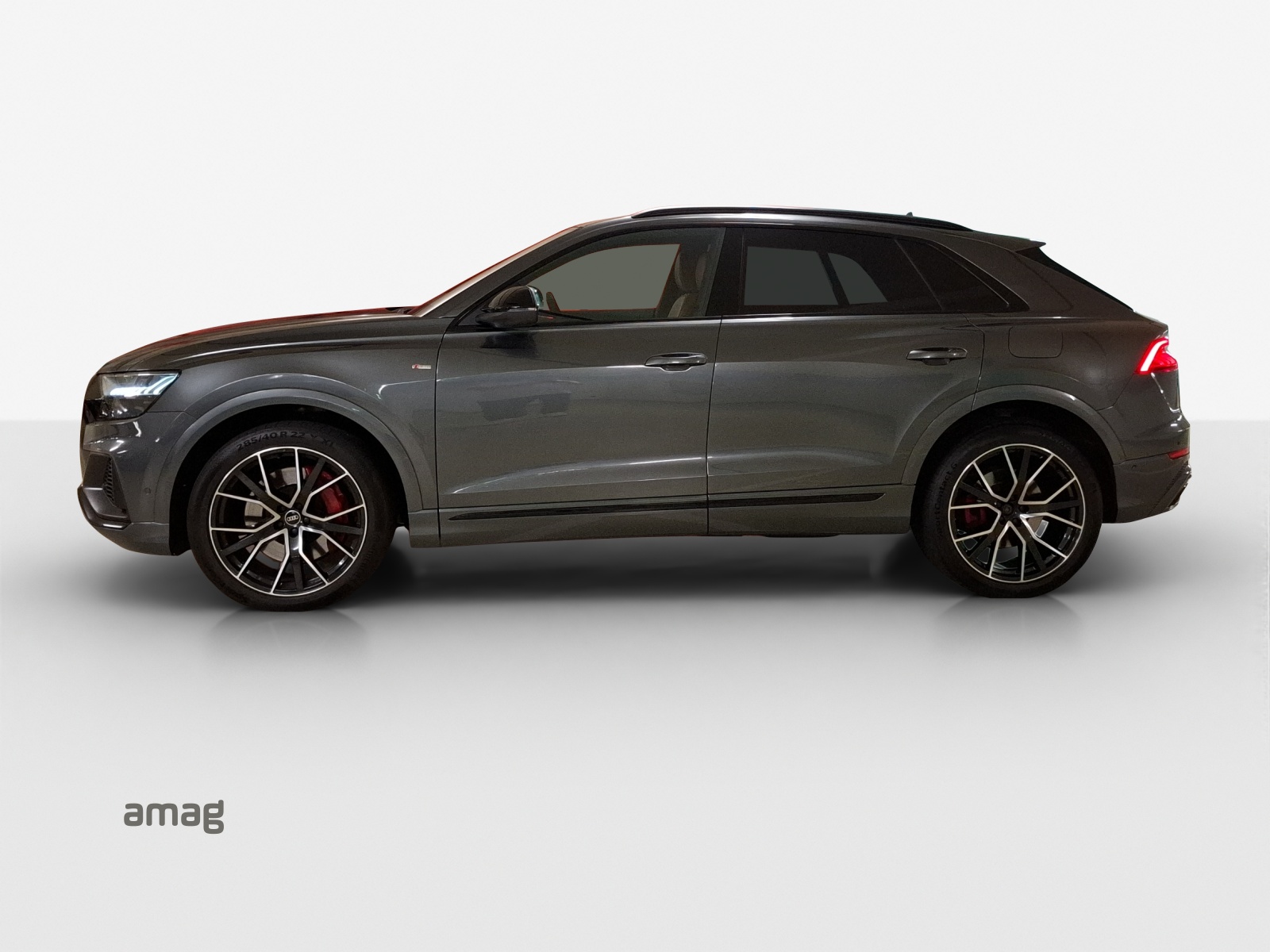AUDI Q8 55 TFSI e Black Edition quattro PHEV tiptronic-image-1