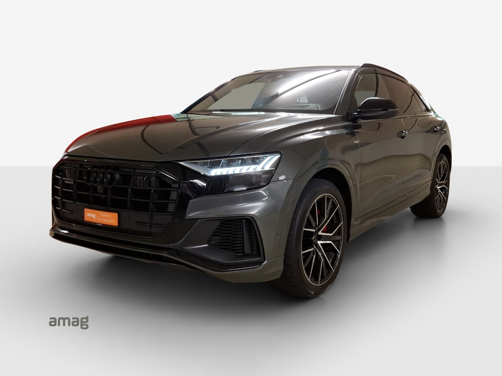 AUDI Q8 55 TFSI e Black Edition quattro PHEV tiptronic-image-0