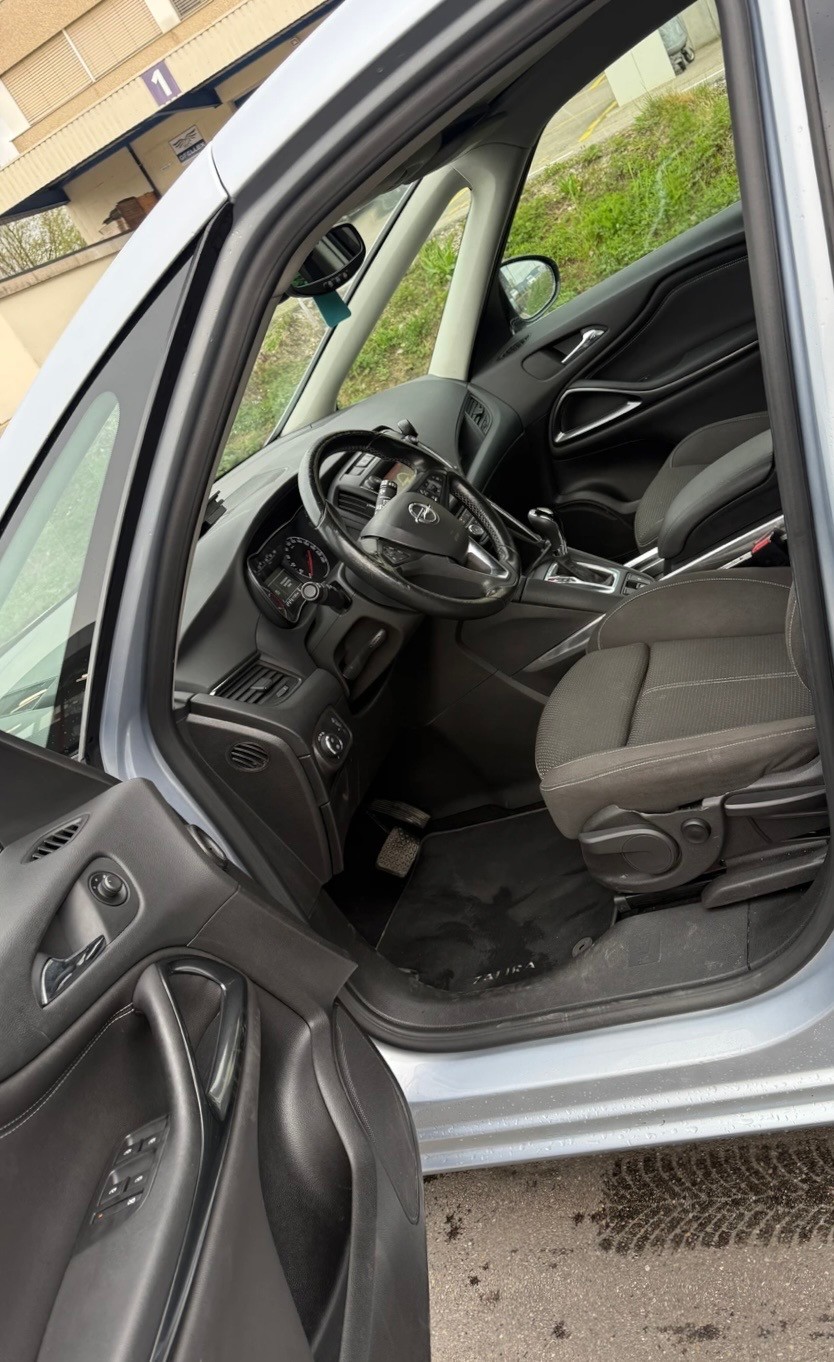 OPEL Zafira 2.0 CDTi Excellence Automatic-image-6