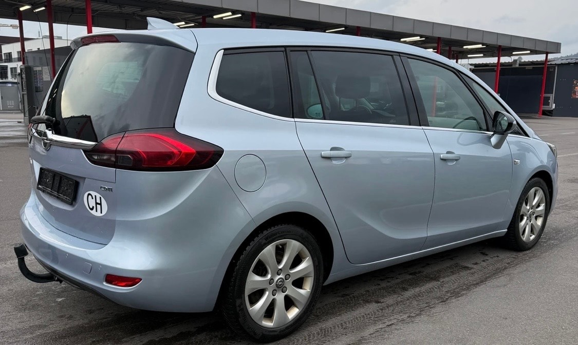 OPEL Zafira 2.0 CDTi Excellence Automatic-image-5