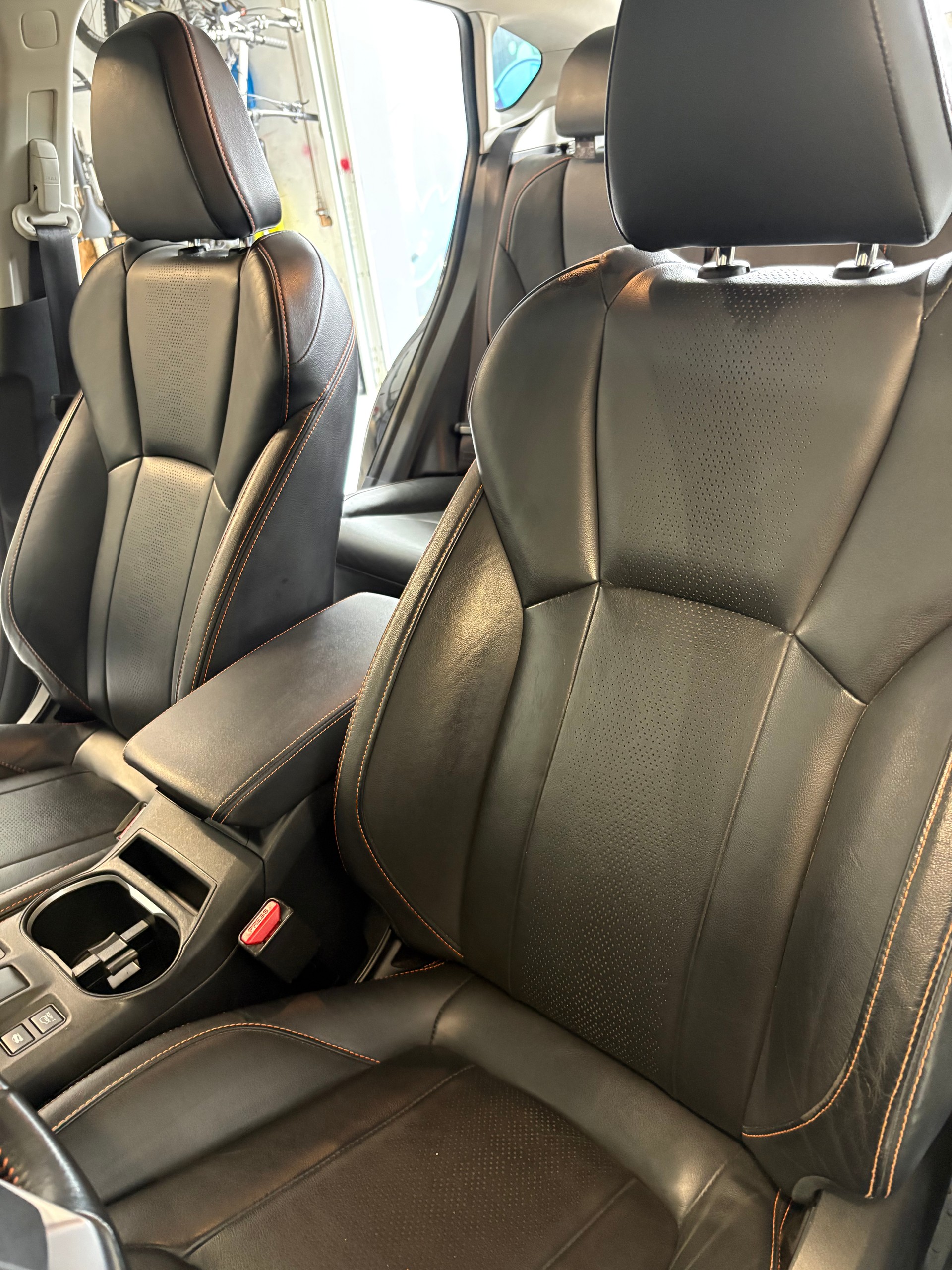 SUBARU 2.0i Luxury-image-5