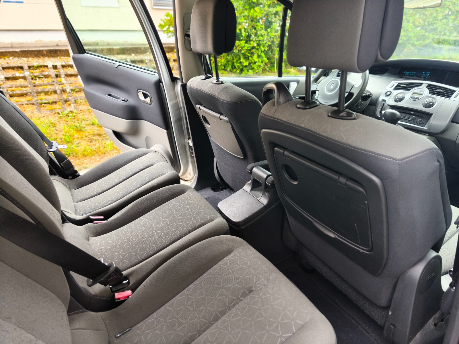 RENAULT Scénic 2.0 16V Fairway Automatic-image-9