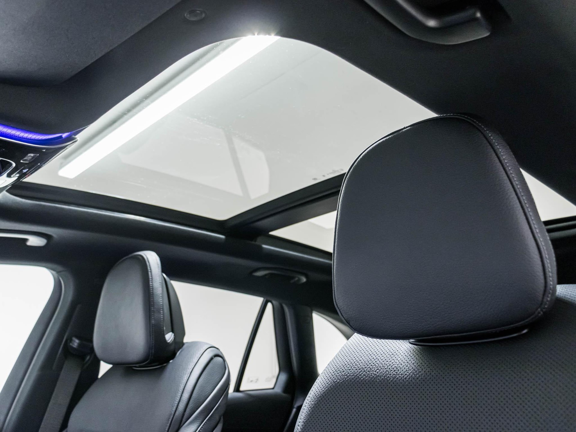 MERCEDES-BENZ GLC 220 d 4MATIC-image-8