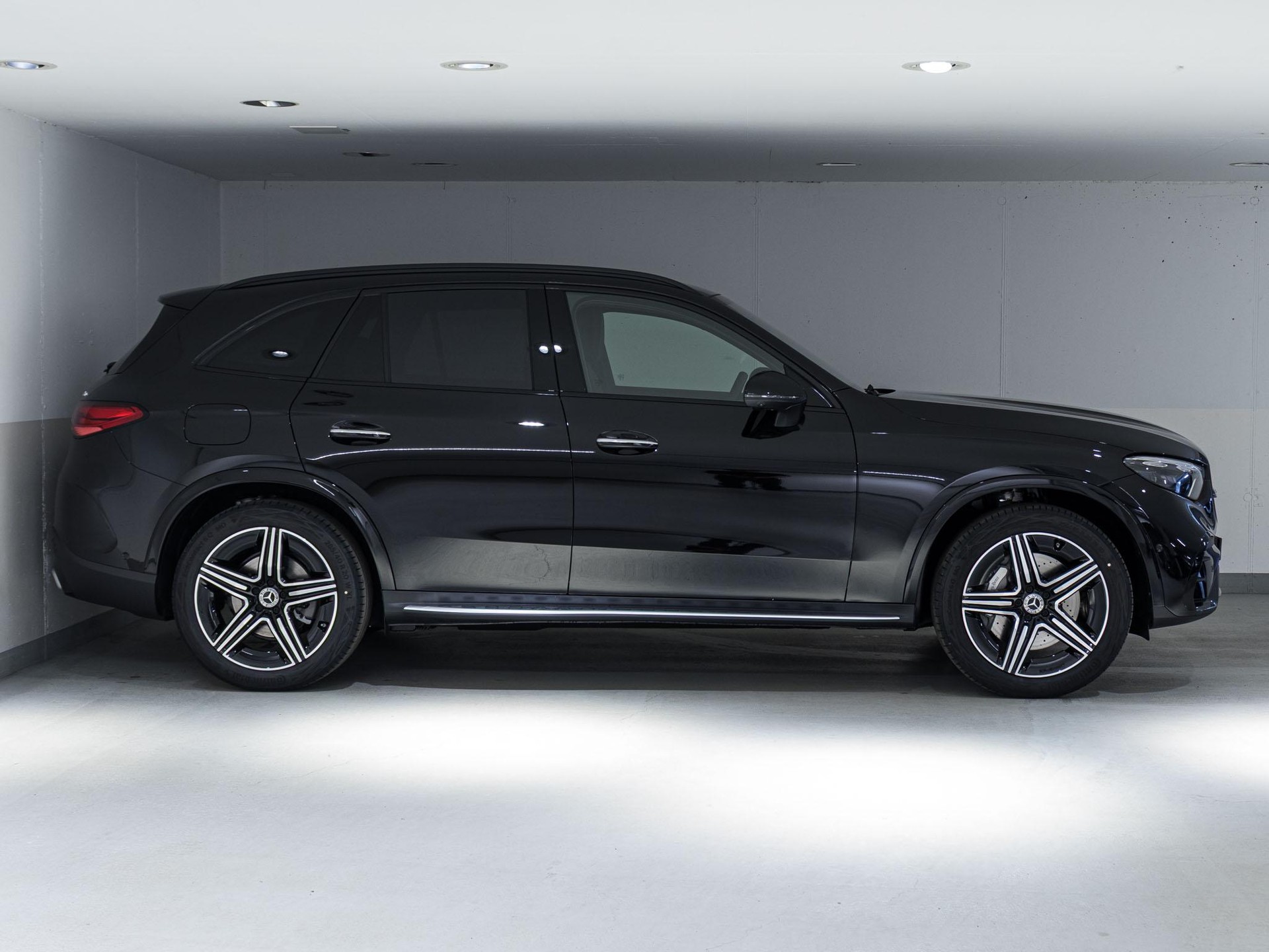 MERCEDES-BENZ GLC 220 d 4MATIC-image-1