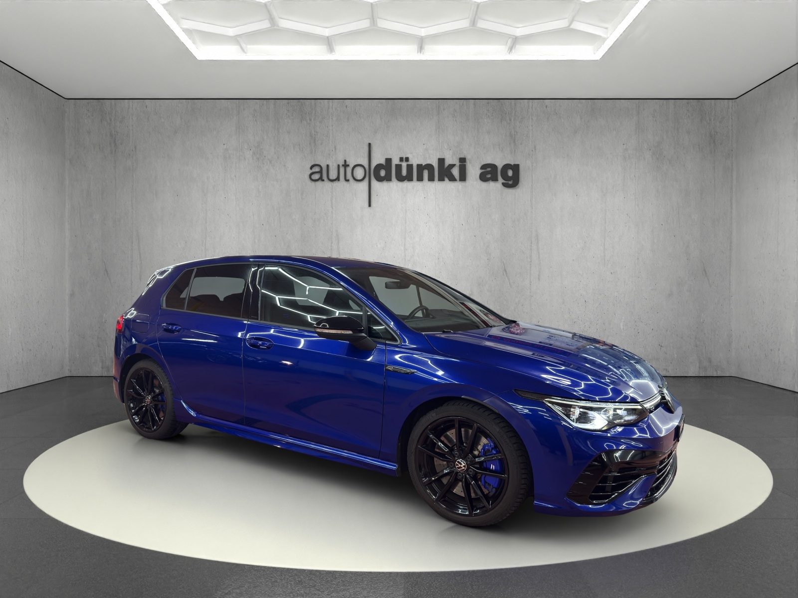 VW Golf 2.0 TSI R DSG 4Motion-image-5