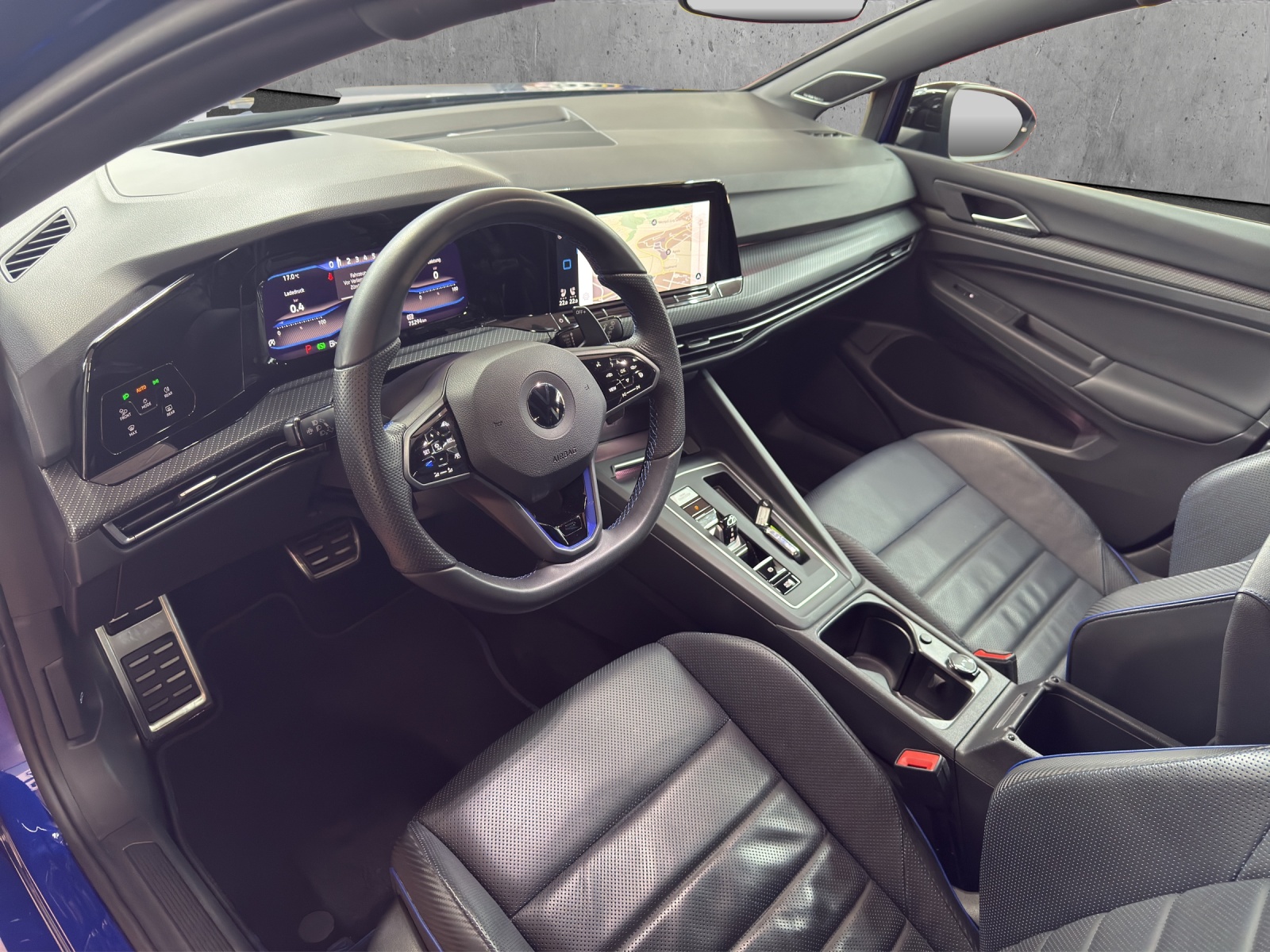 VW Golf 2.0 TSI R DSG 4Motion-image-6