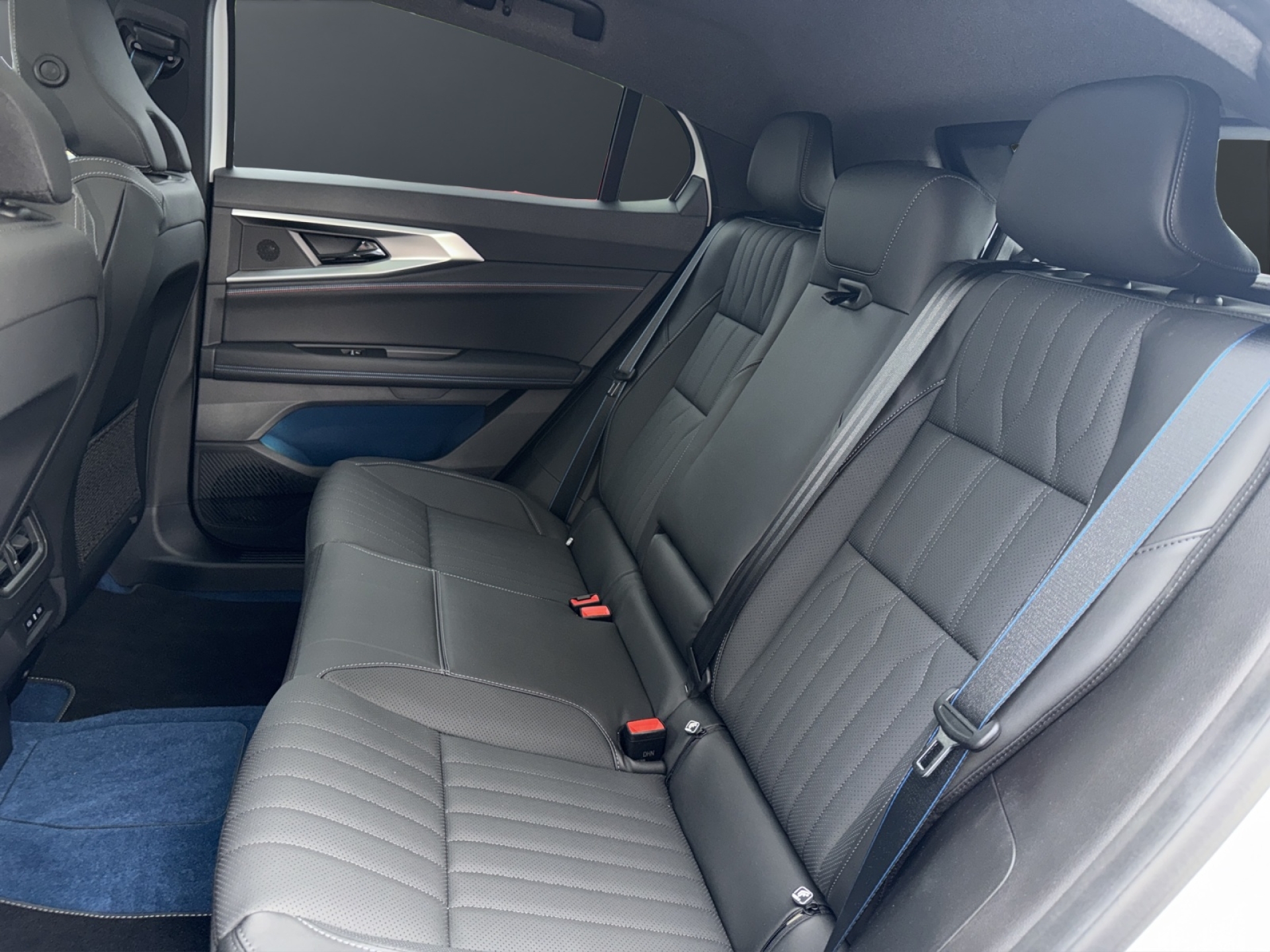 RENAULT RAFALE HYBRID E-TECH Atelier Alpine hyper hybrid E-Tech 4x4 300PS plug-in-image-9
